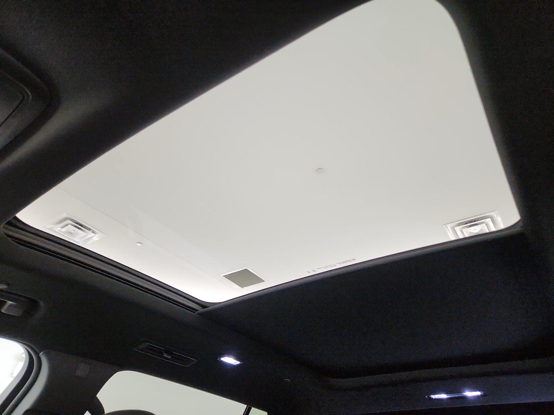 Thumbnail: 2025 GMC Acadia - 18