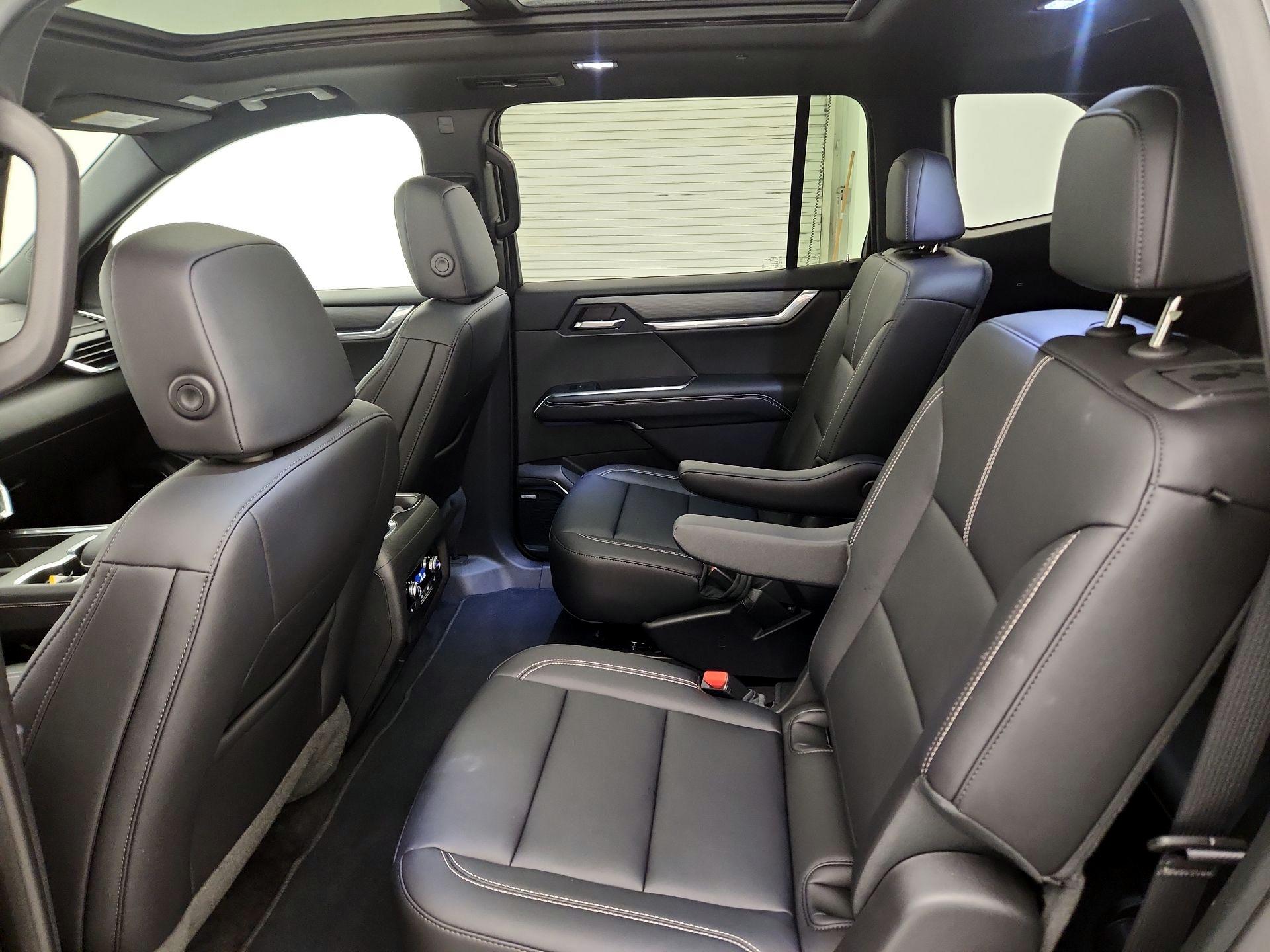 Thumbnail: 2025 GMC Acadia - 19