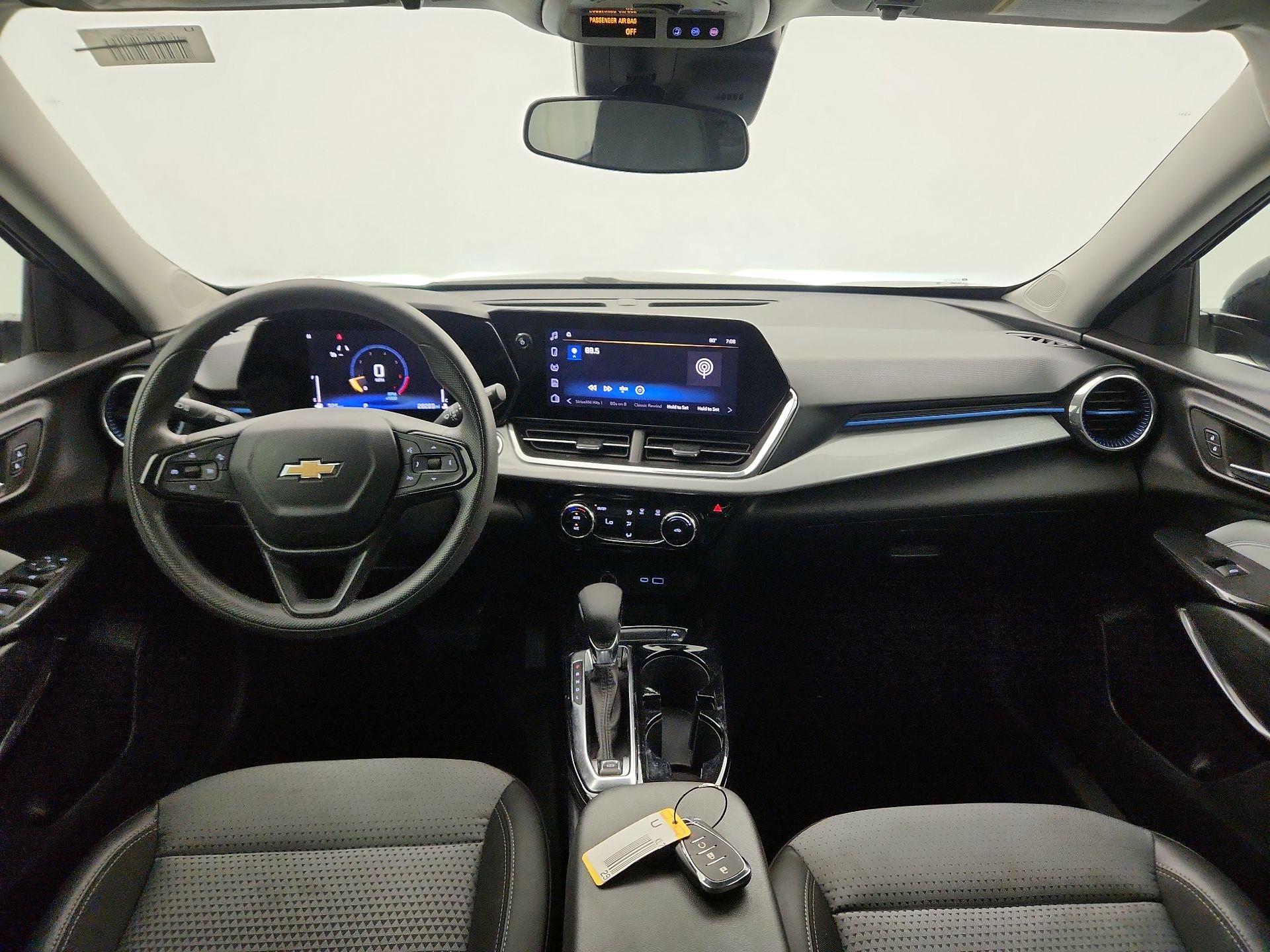 Thumbnail: 2024 Chevrolet Trax - 9