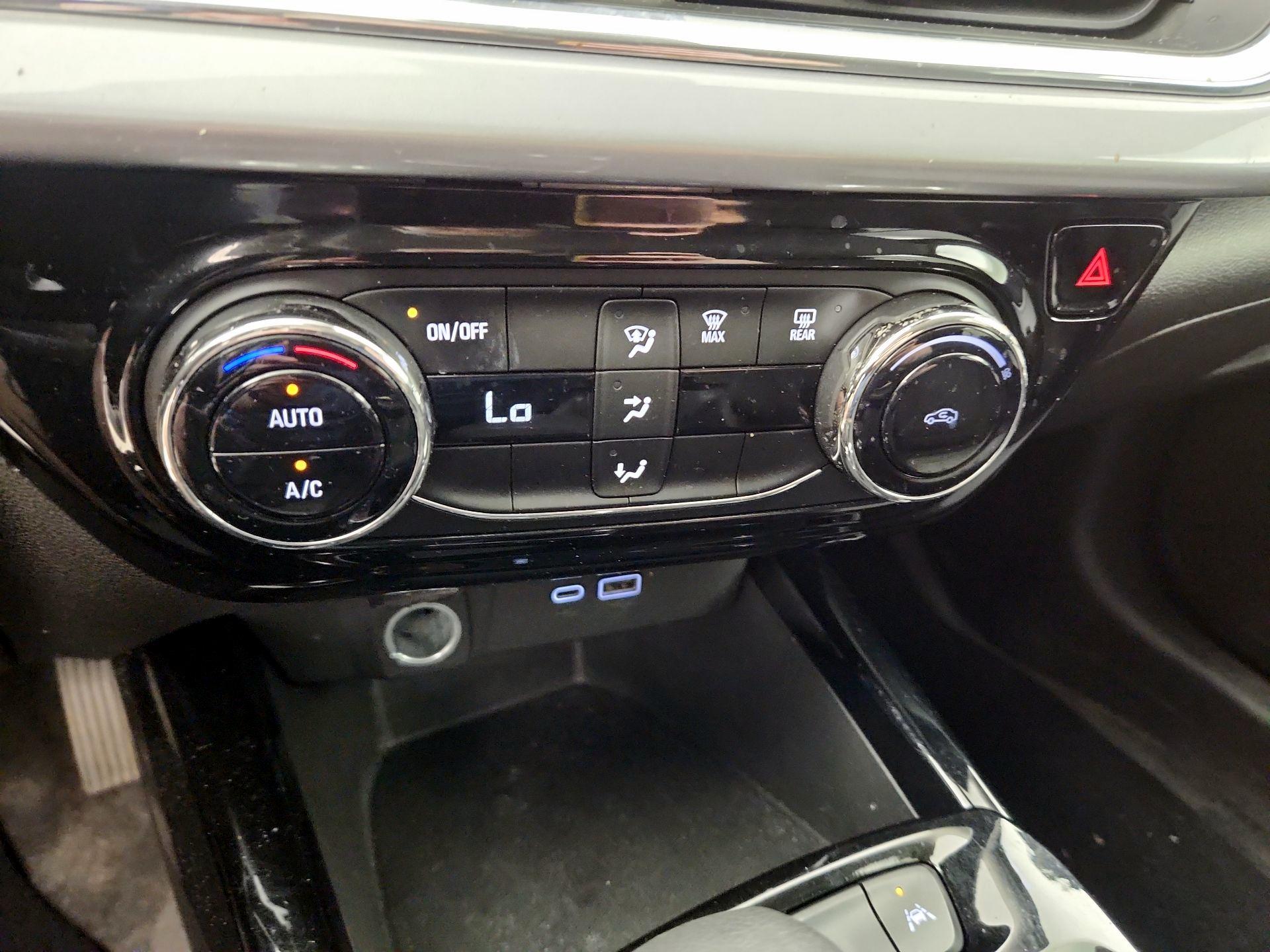 Thumbnail: 2024 Chevrolet Trax - 16