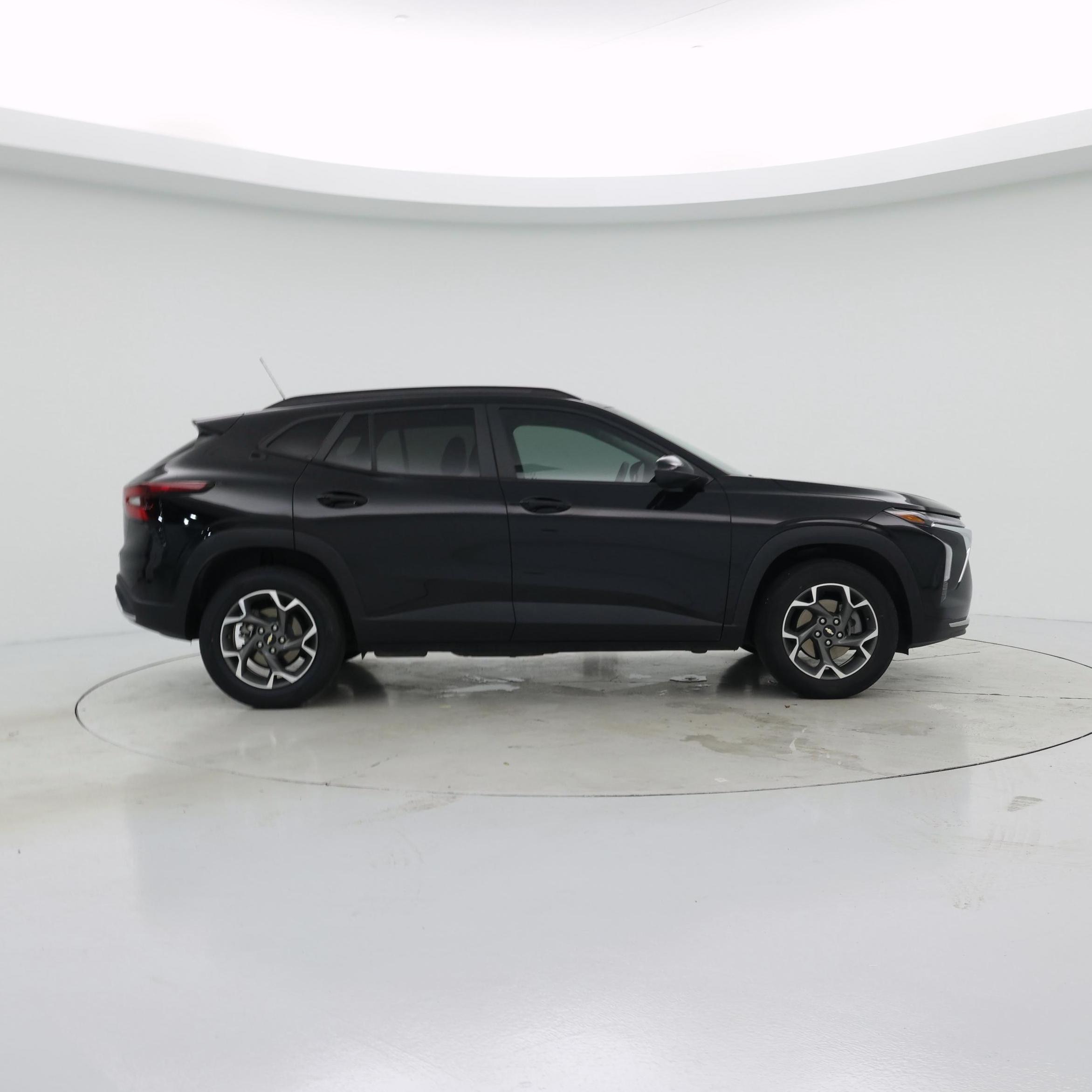 Thumbnail: 2024 Chevrolet Trax - 7
