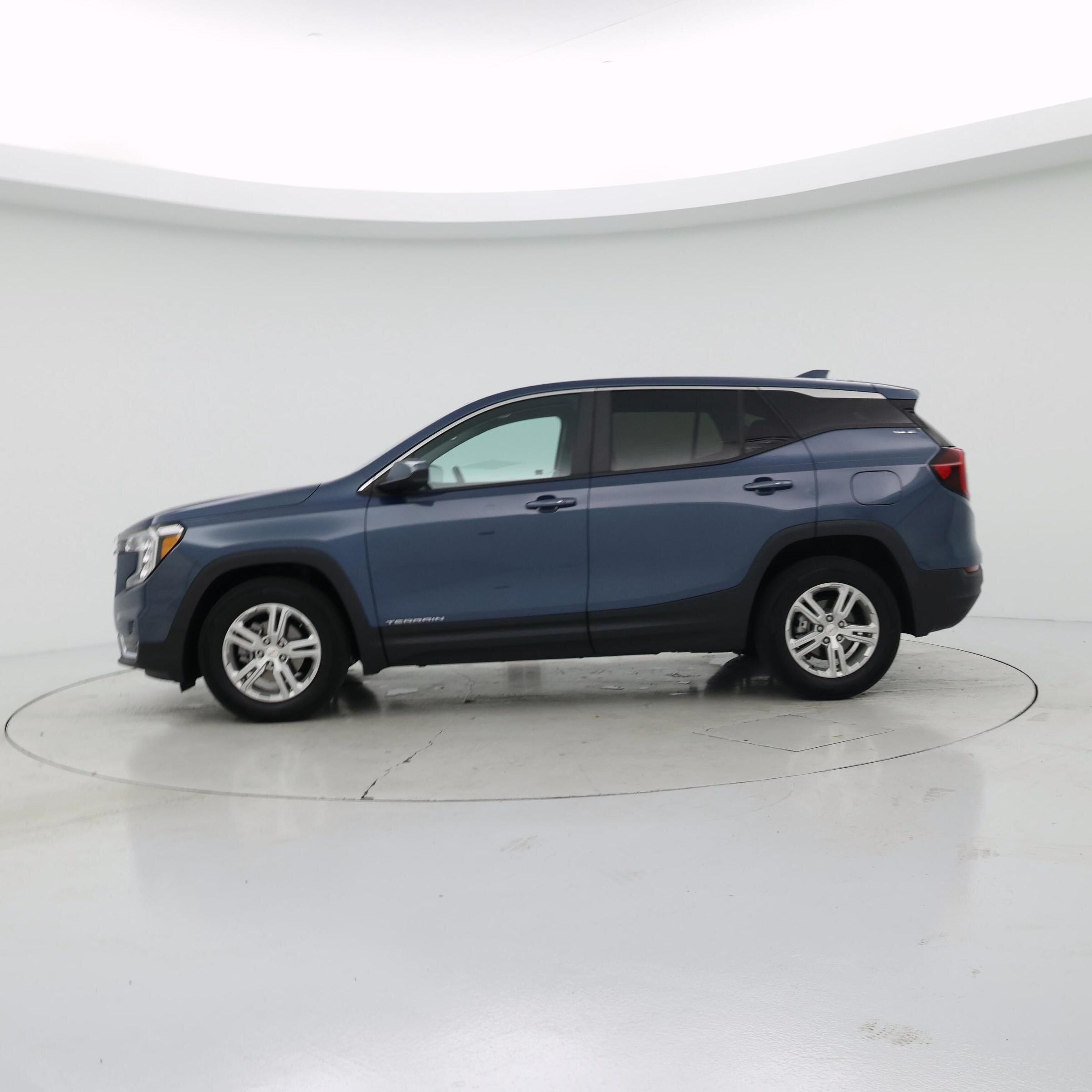 Thumbnail: 2024 GMC Terrain - 3
