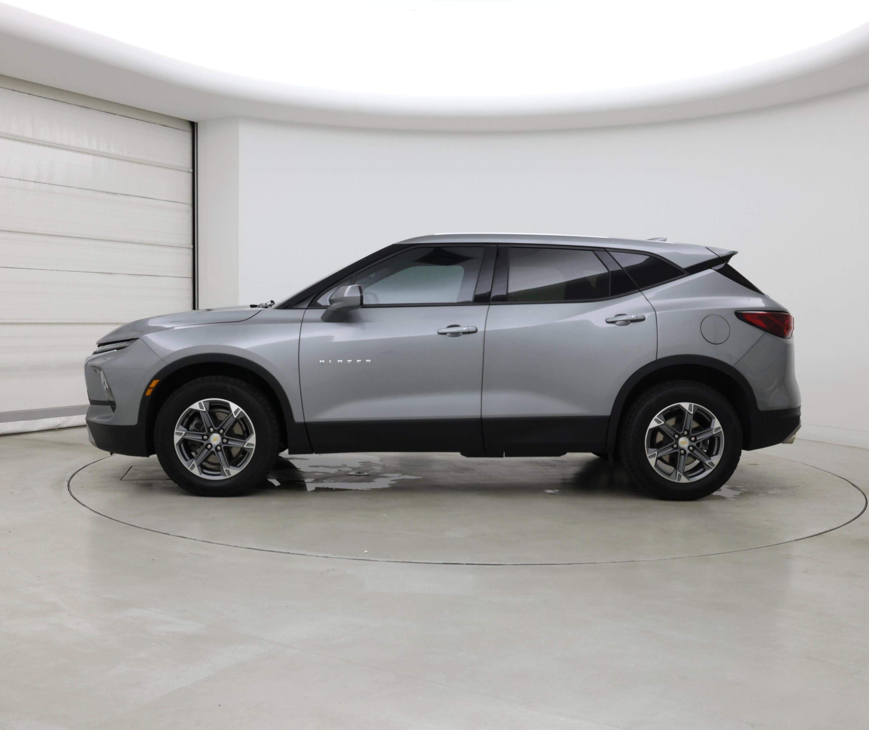 Thumbnail: 2023 Chevrolet Blazer - 3