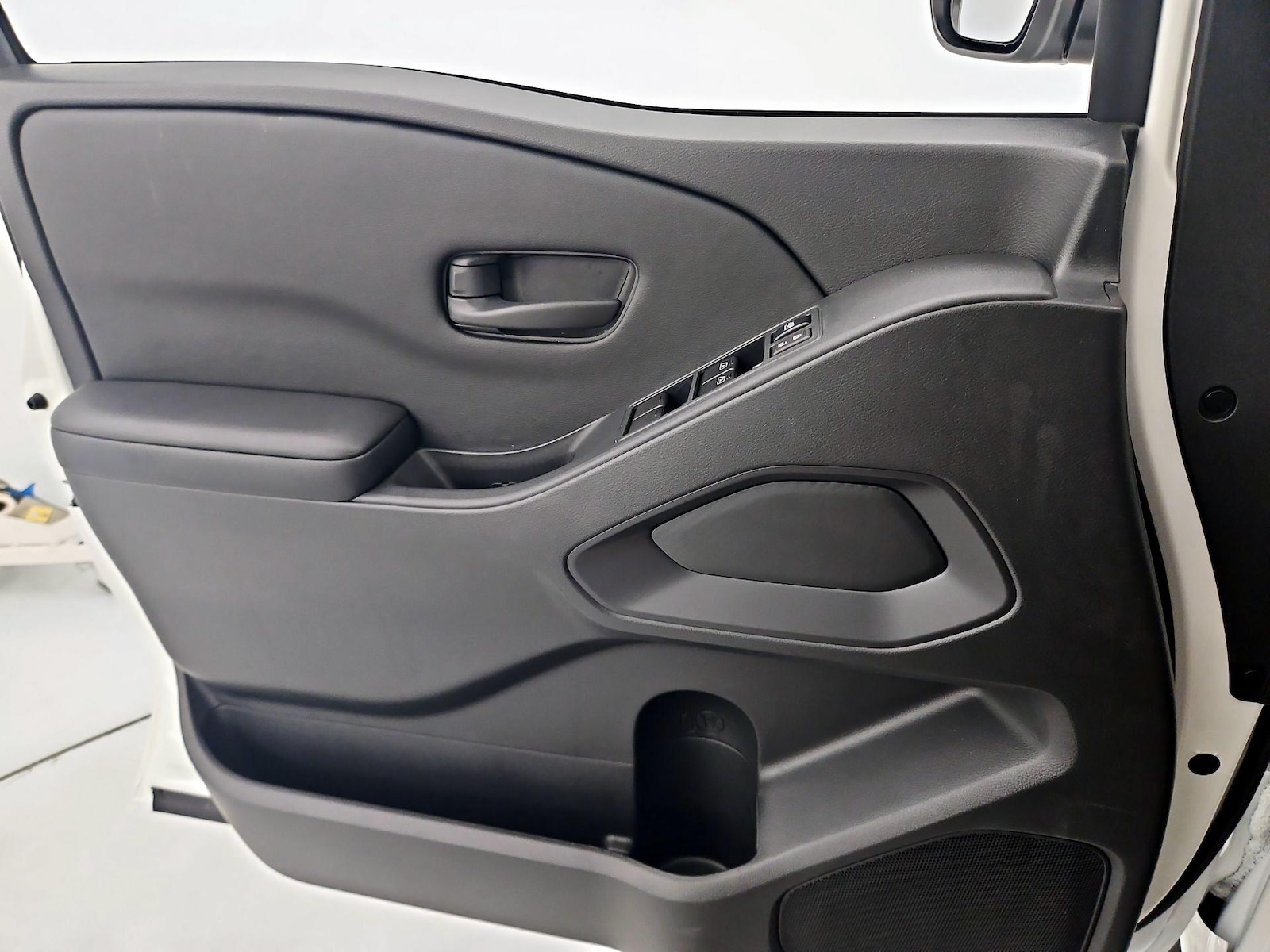 2026 Nissan Frontier S - Photo 13