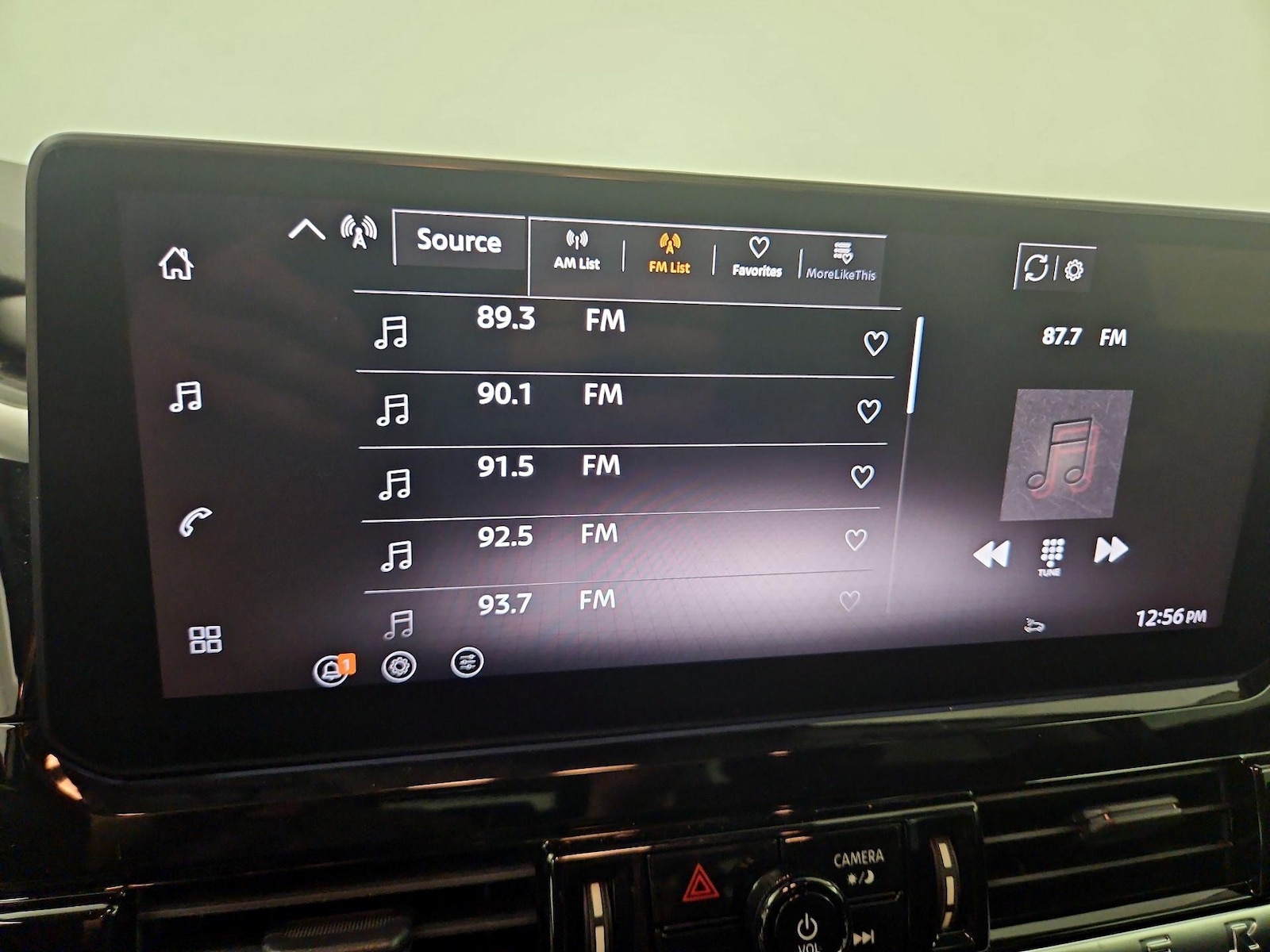 2026 Nissan Pathfinder SV - Photo 16