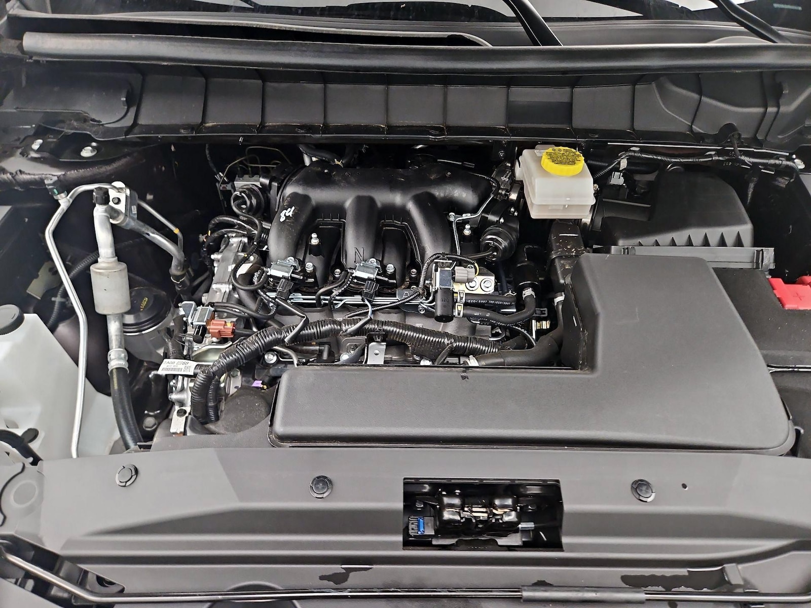 2026 Nissan Pathfinder SV - Photo 24