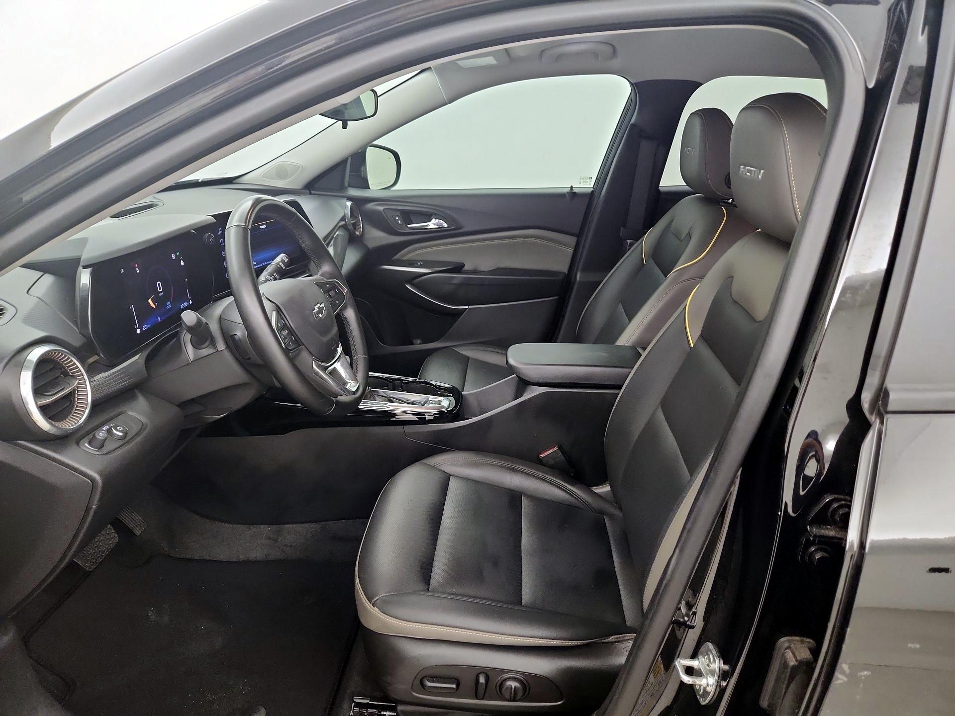 Thumbnail: 2025 Chevrolet Trax - 11