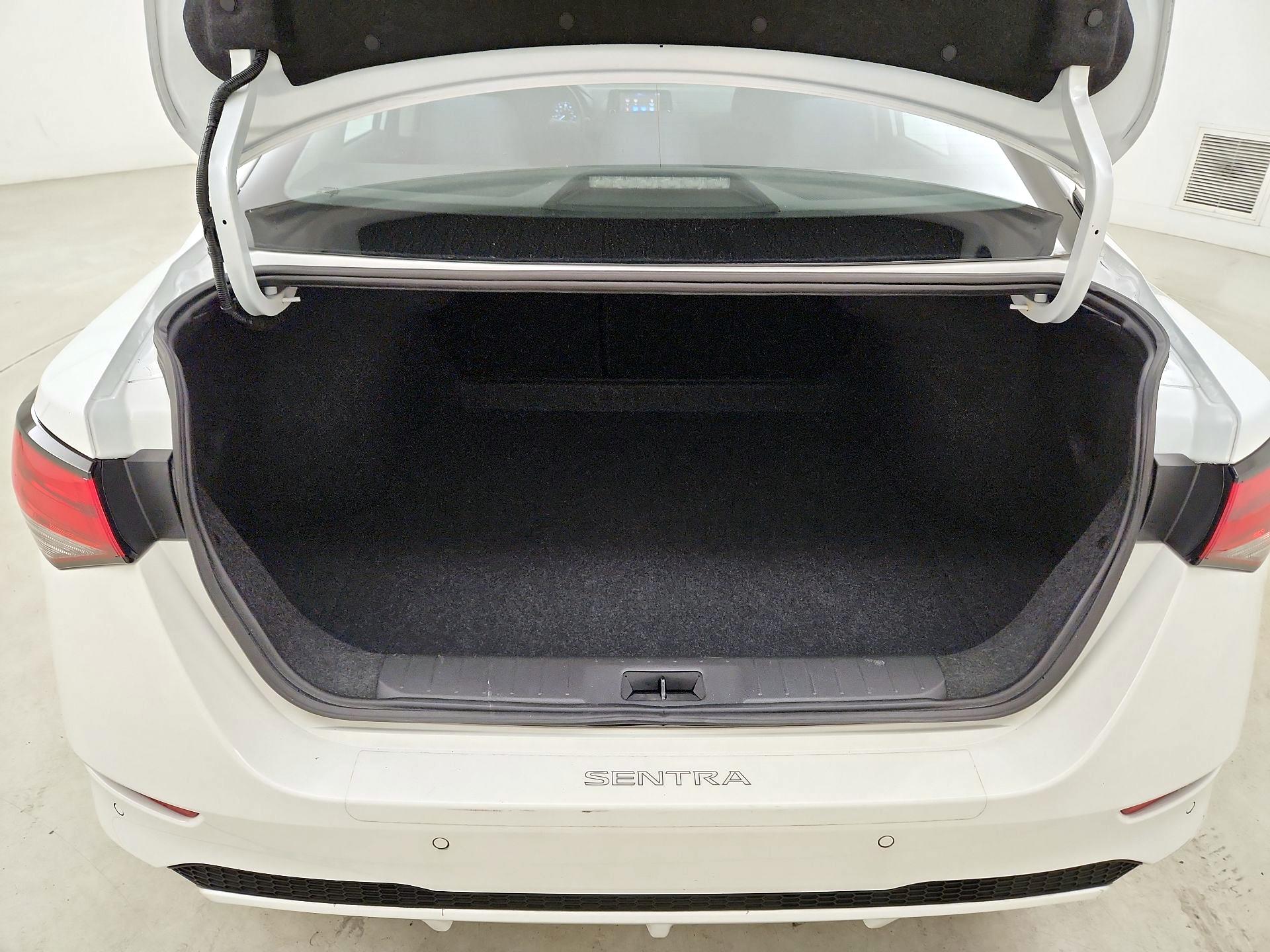 Thumbnail: 2024 Nissan Sentra - 20