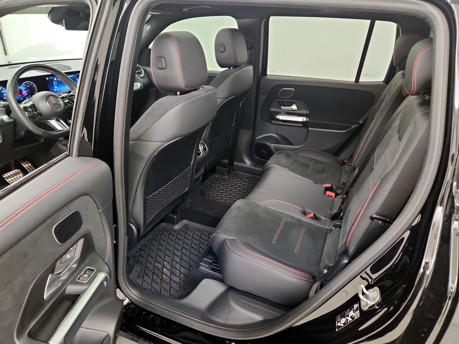 Thumbnail: 2024 Mercedes-Benz GLB - 20