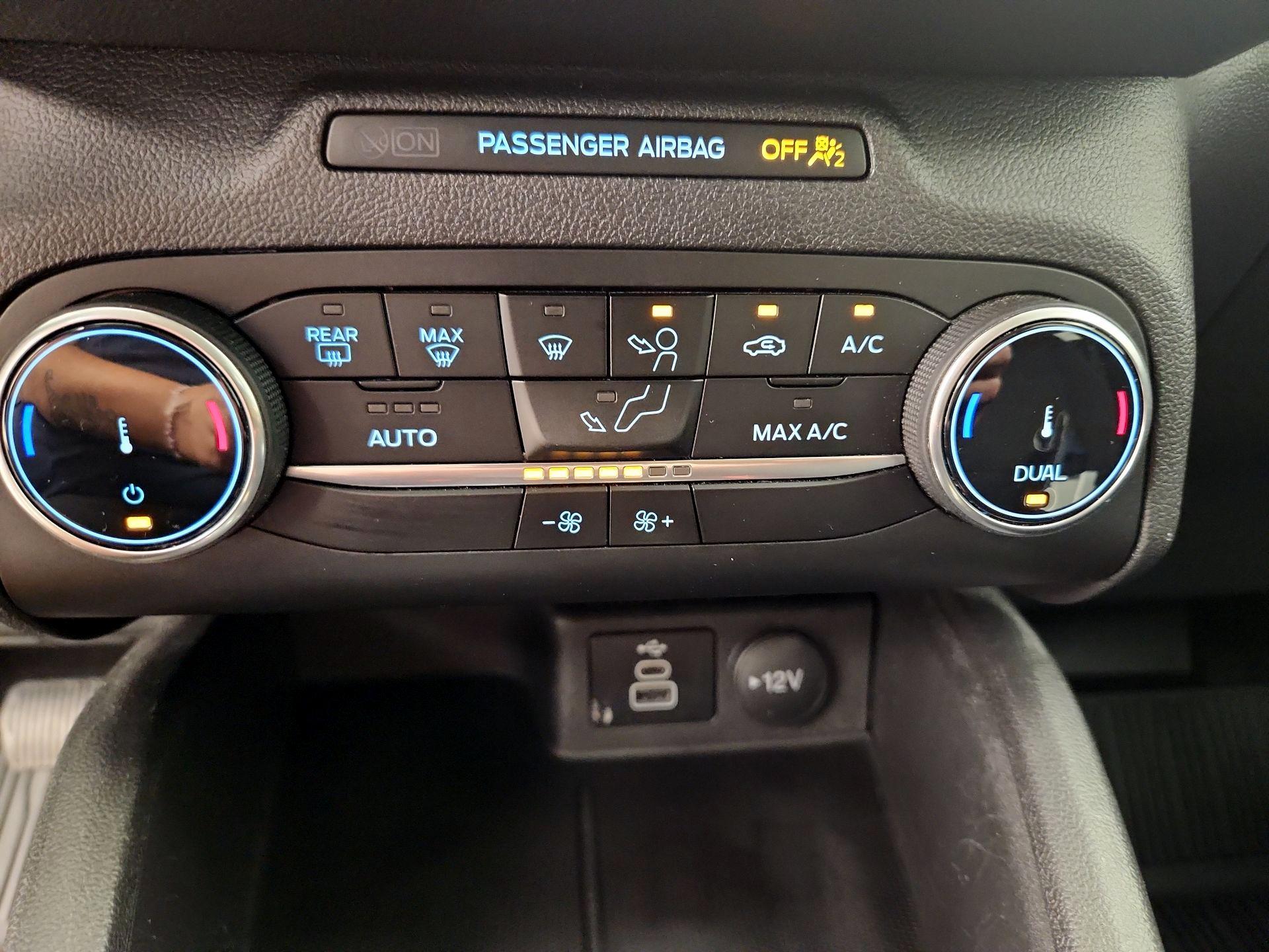 Thumbnail: 2024 Ford Escape - 16