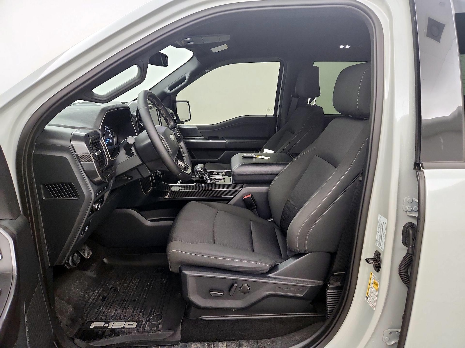 2023 Ford F-150 XLT - Photo 12