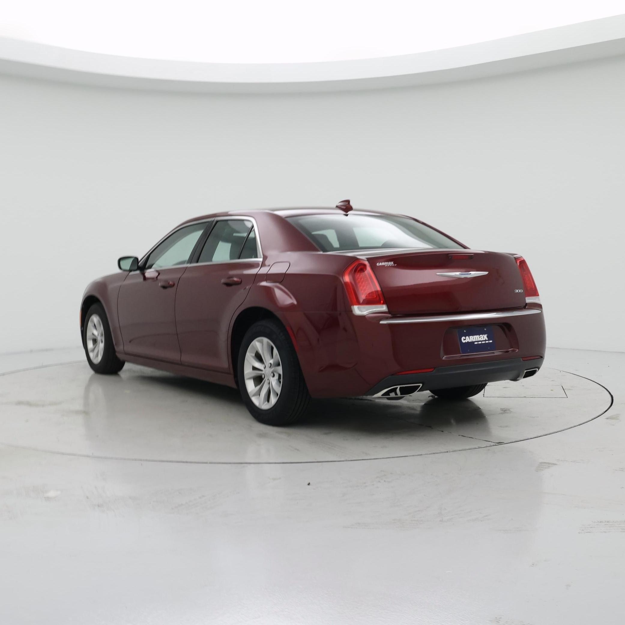 Thumbnail: 2023 Chrysler 300 - 2