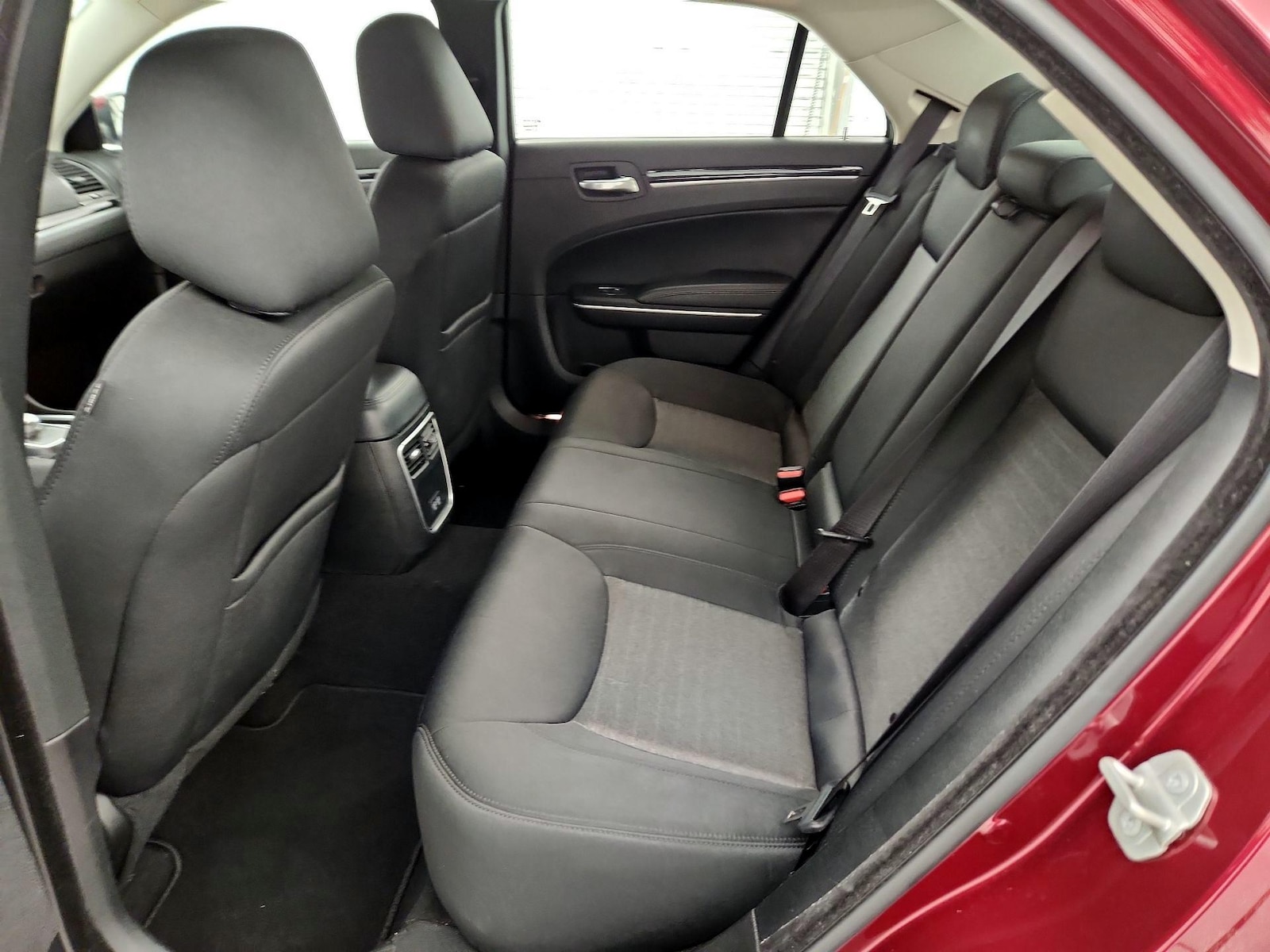 2023 Chrysler 300 Touring - Photo 20