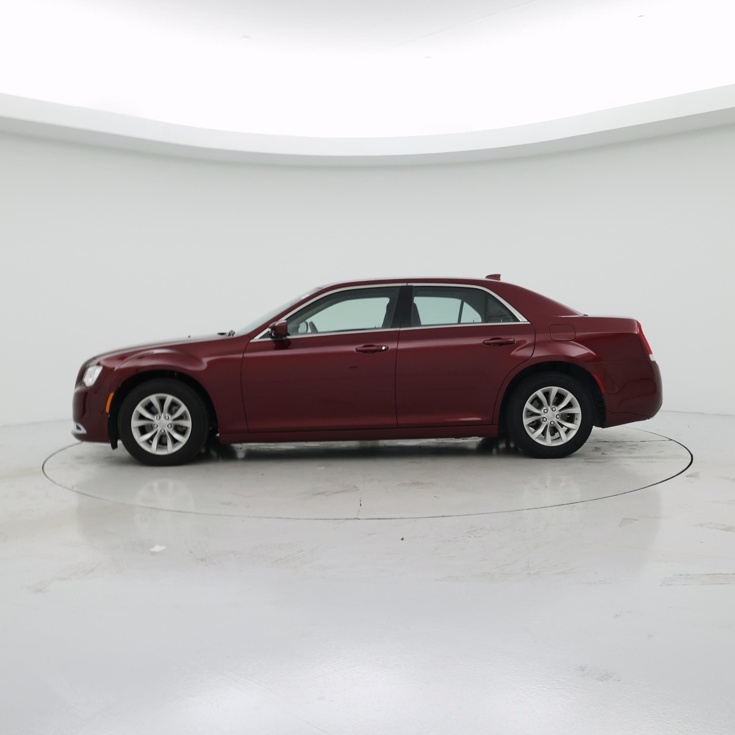 Thumbnail: 2023 Chrysler 300 - 3