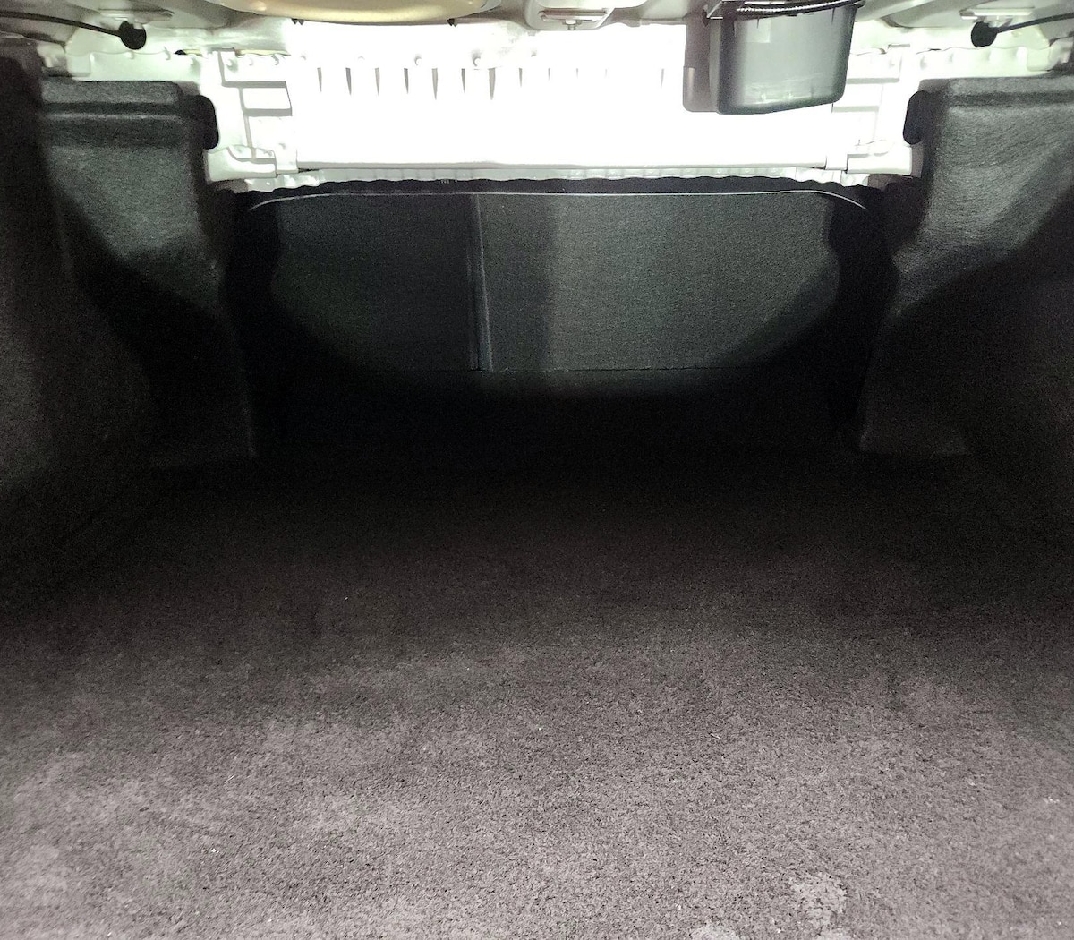 Trunk/Cargo (Seats Up)