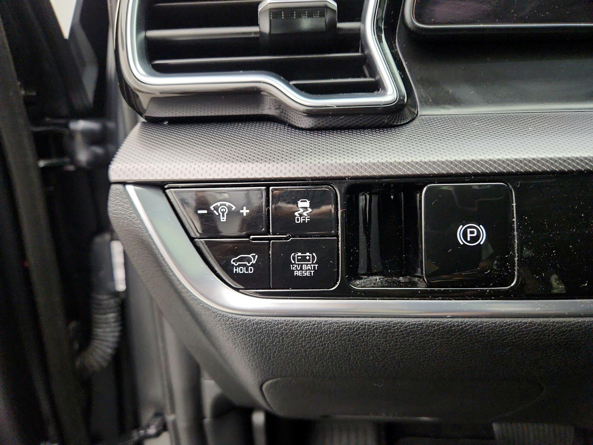 Thumbnail: 2025 Kia Sportage - 13