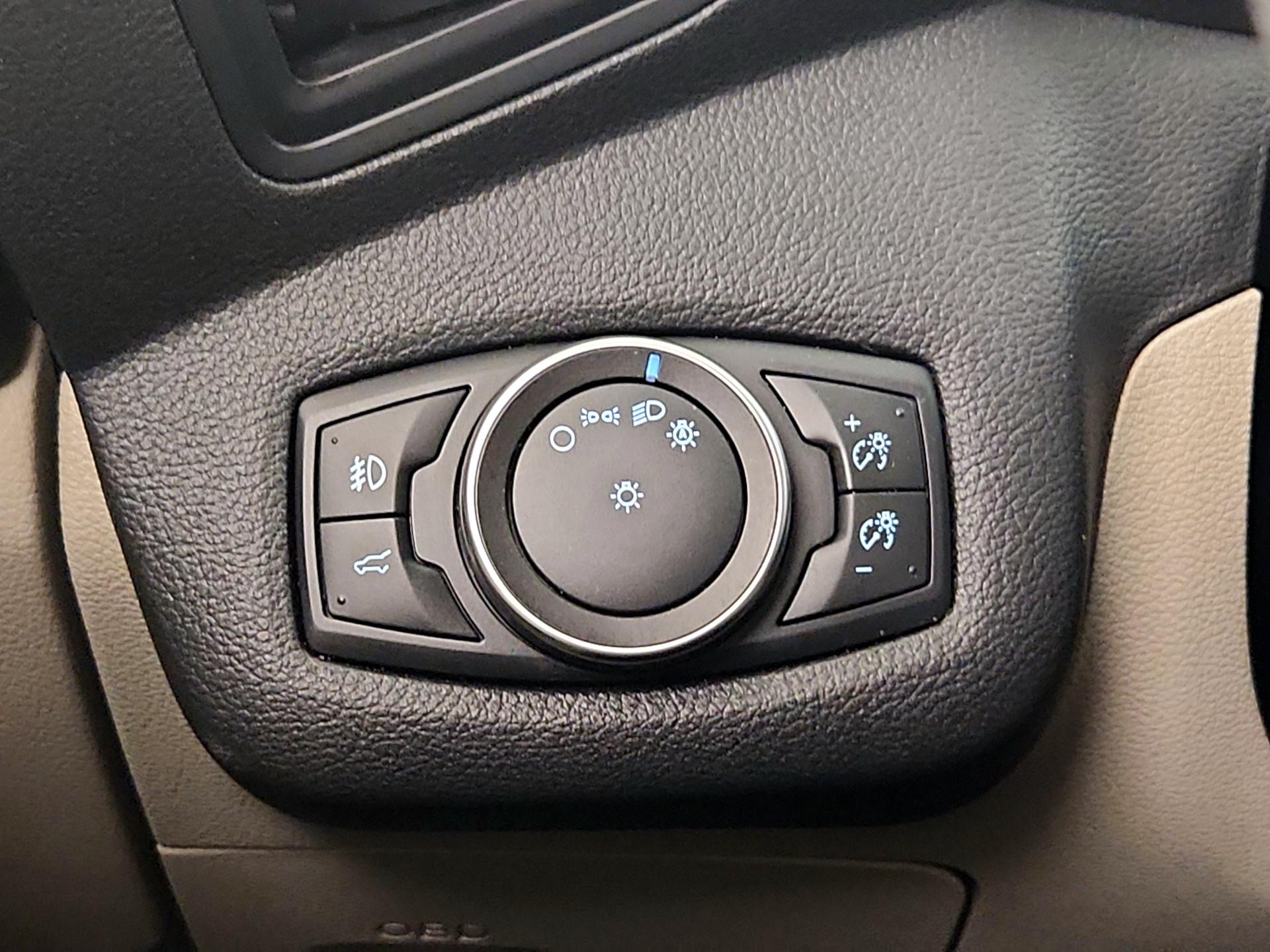 Thumbnail: 2018 Ford Escape - 13