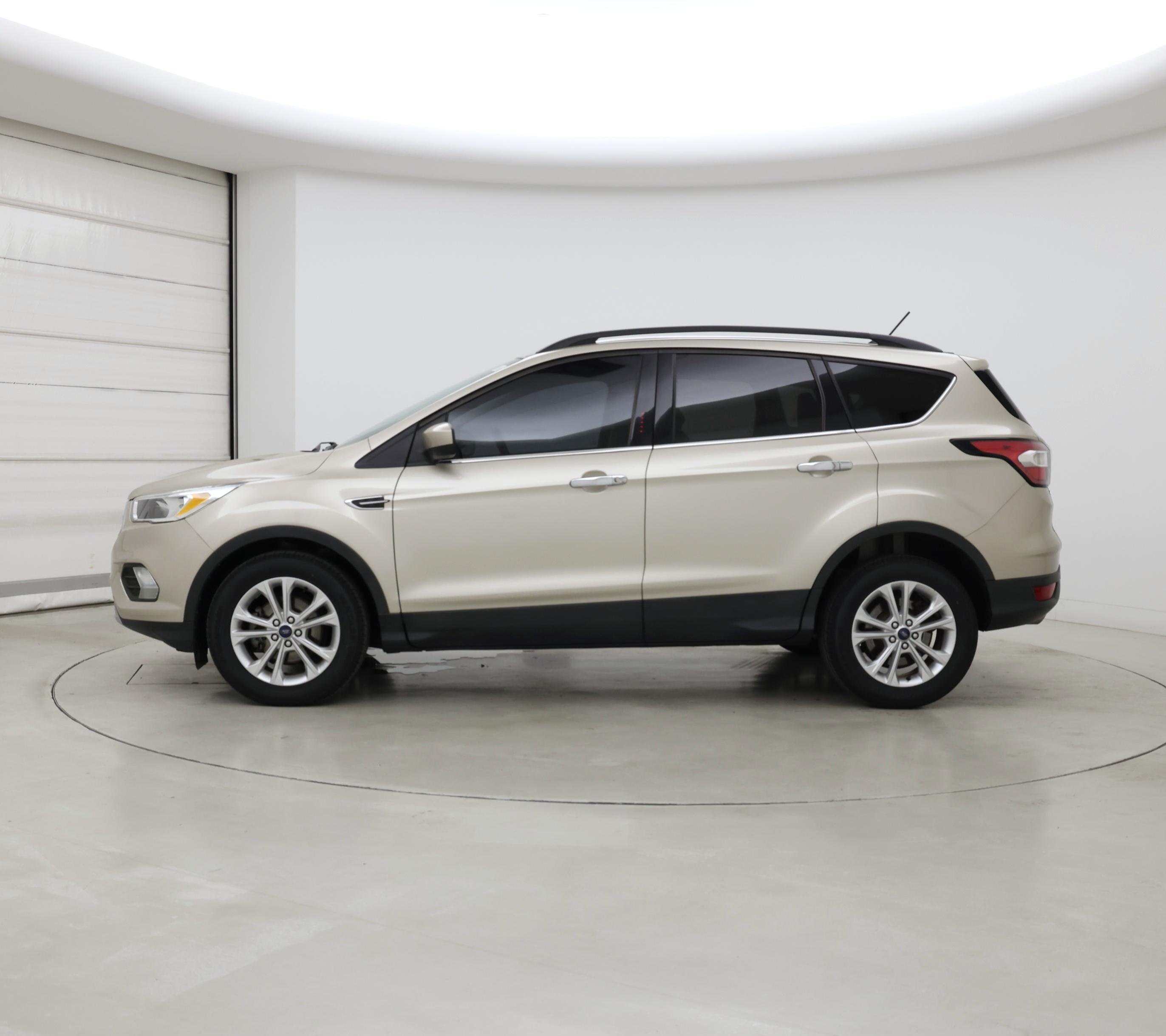 Thumbnail: 2018 Ford Escape - 3
