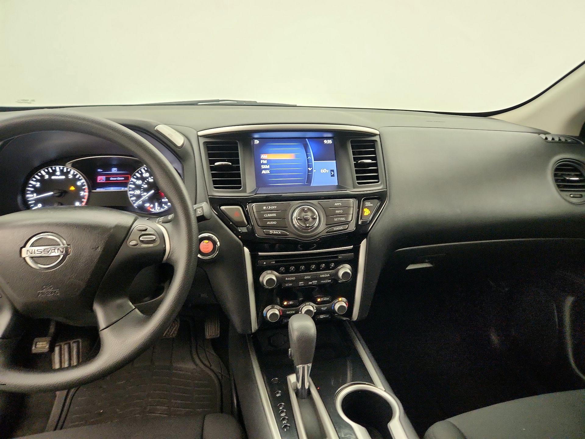 Thumbnail: 2020 Nissan Pathfinder - 9
