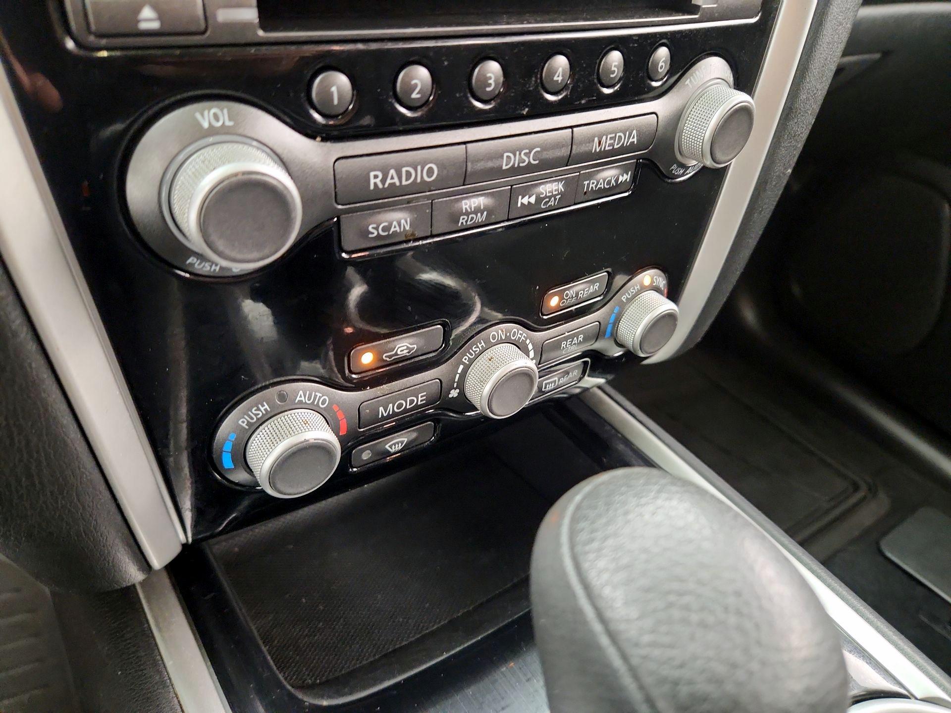 Thumbnail: 2020 Nissan Pathfinder - 16