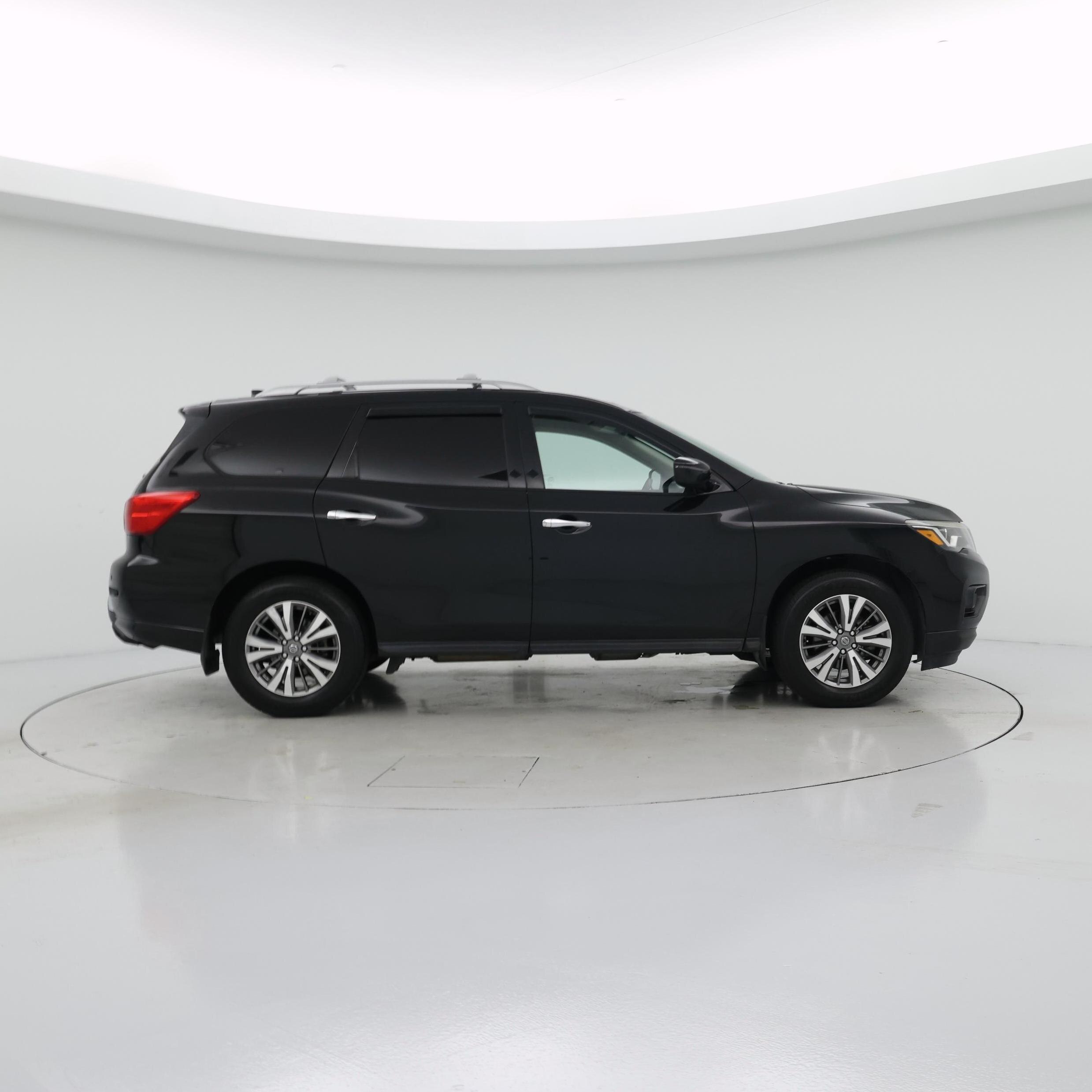 Thumbnail: 2020 Nissan Pathfinder - 7