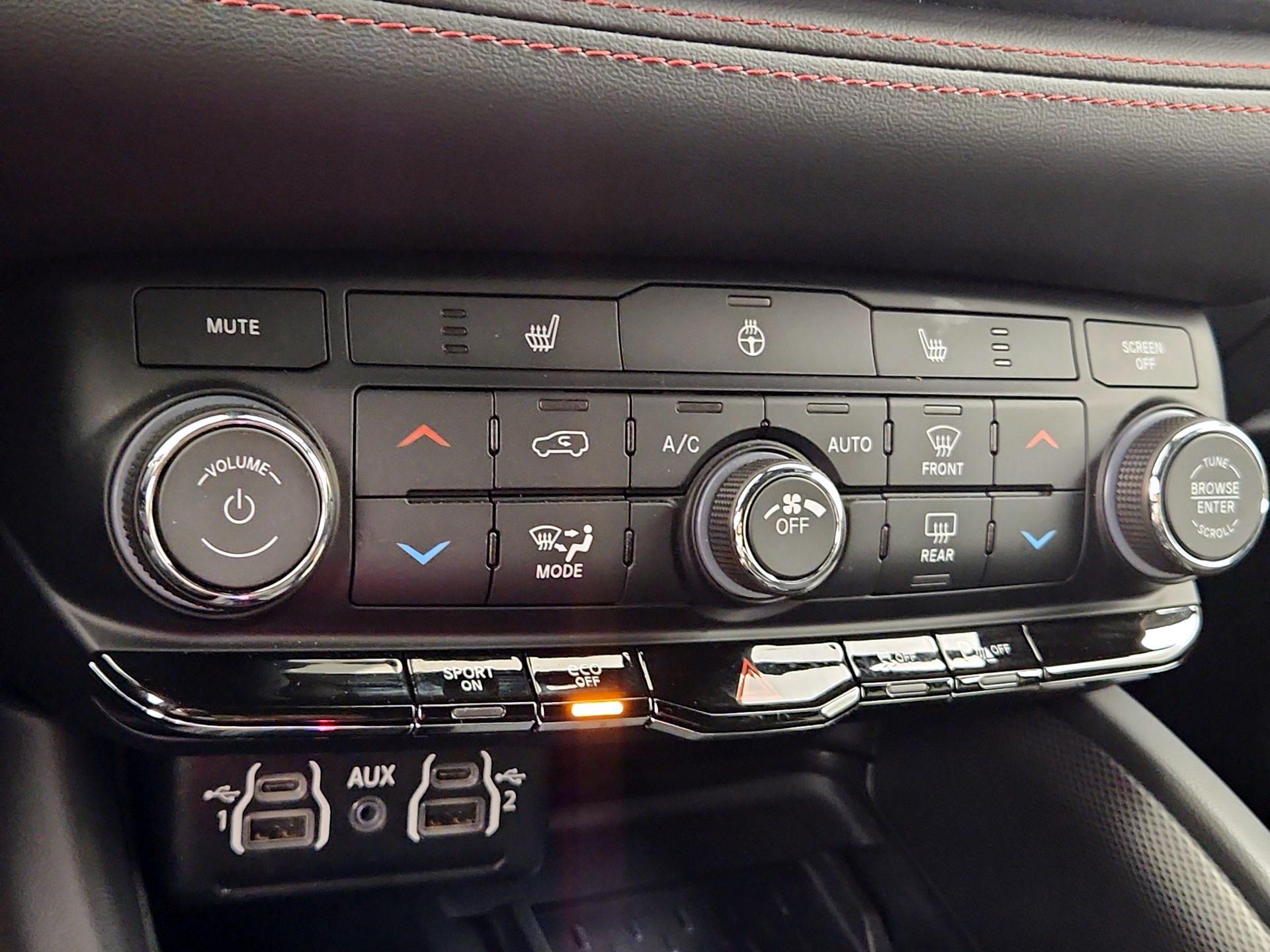 Thumbnail: 2025 Dodge Durango - 17
