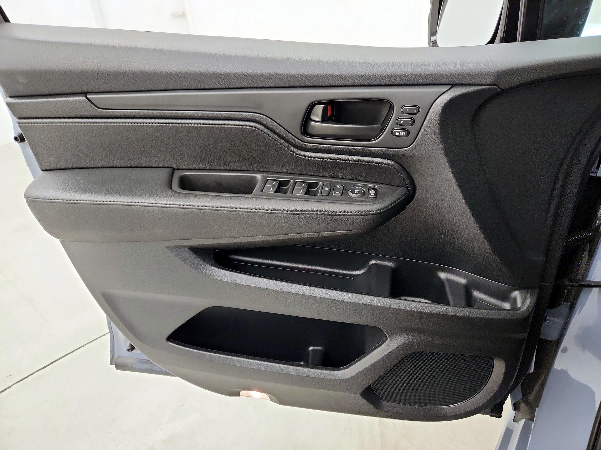 Thumbnail: 2025 Honda Odyssey - 12