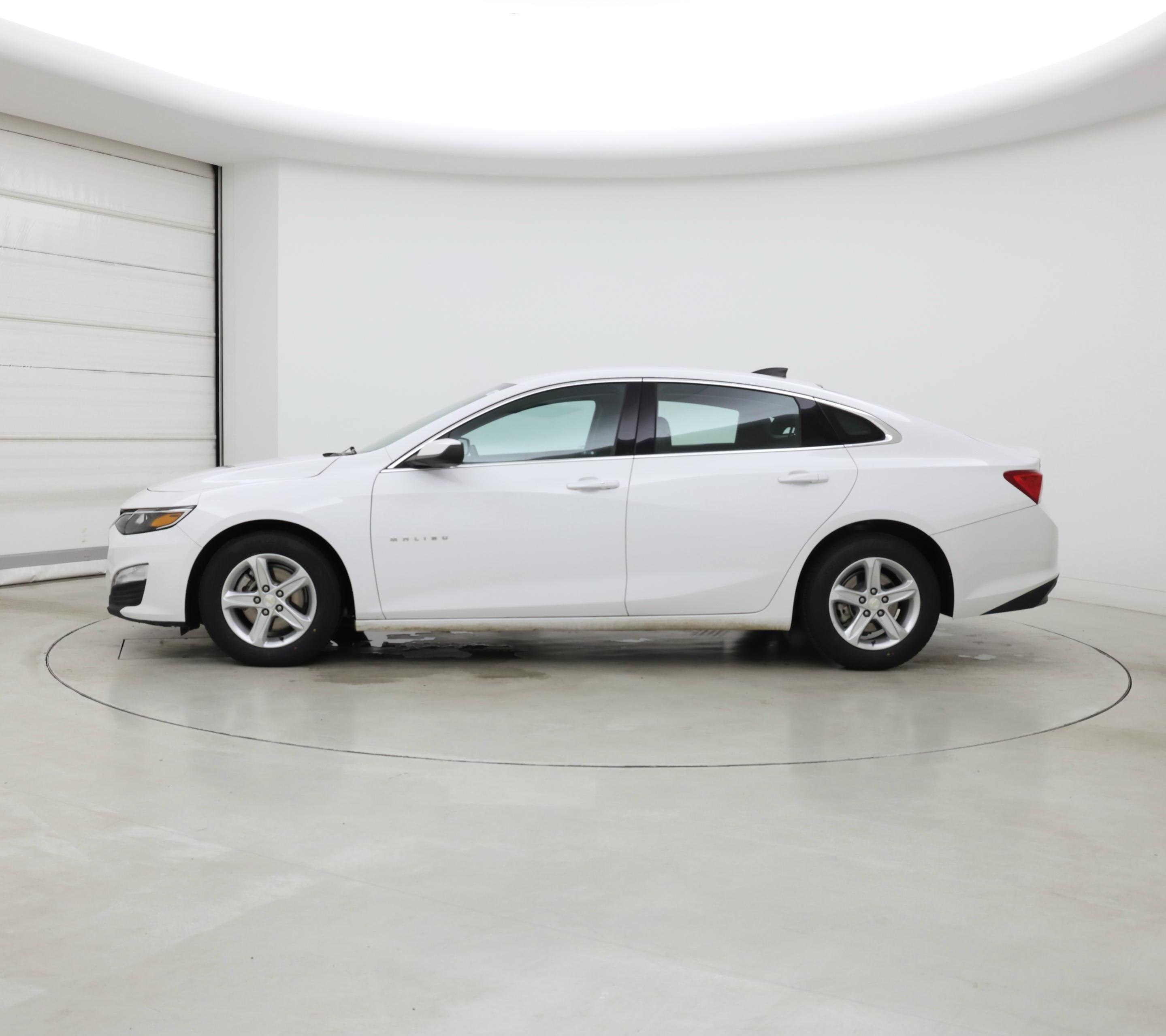 Thumbnail: 2024 Chevrolet Malibu - 3