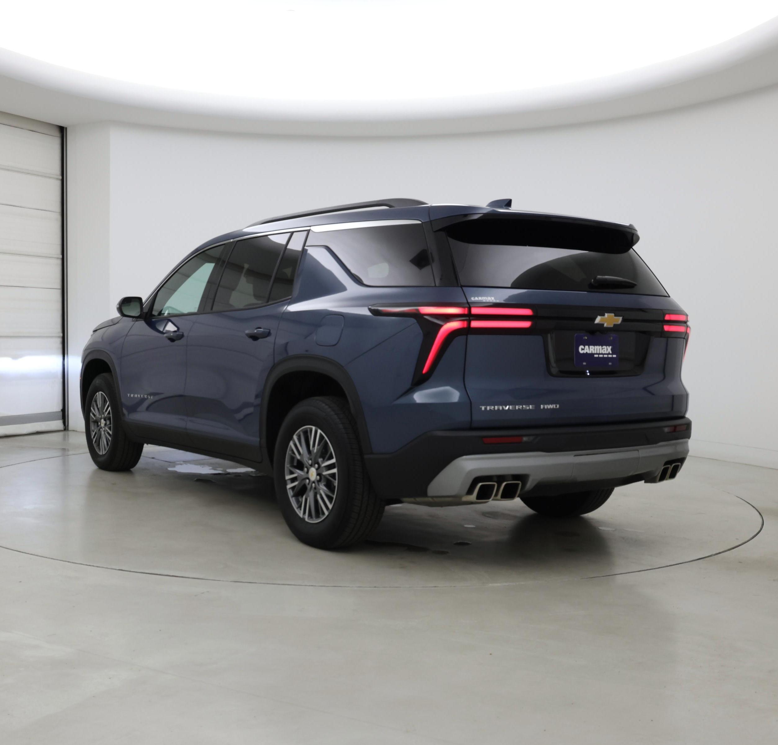 Thumbnail: 2025 Chevrolet Traverse - 2
