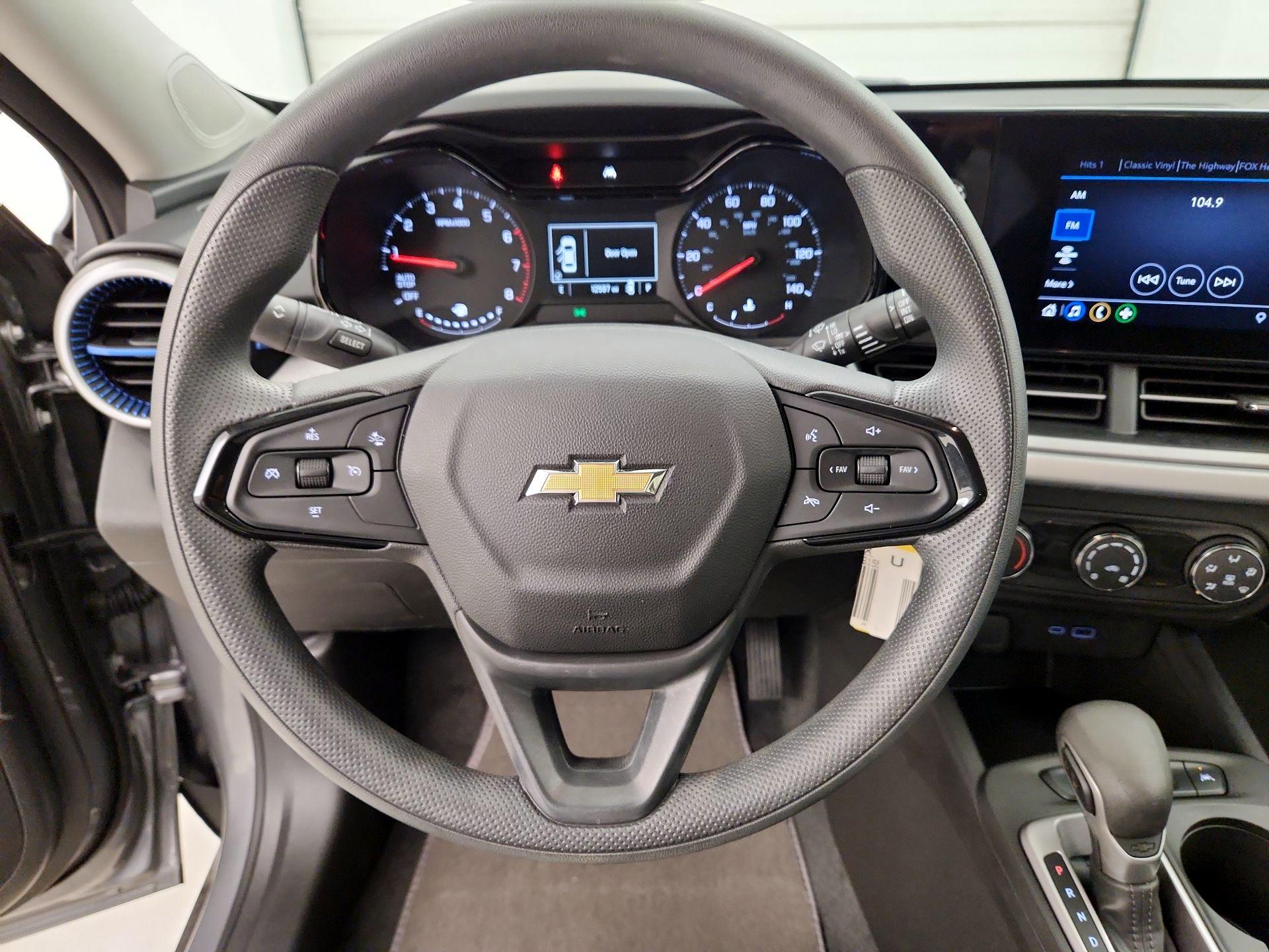 Thumbnail: 2025 Chevrolet Trax - 10