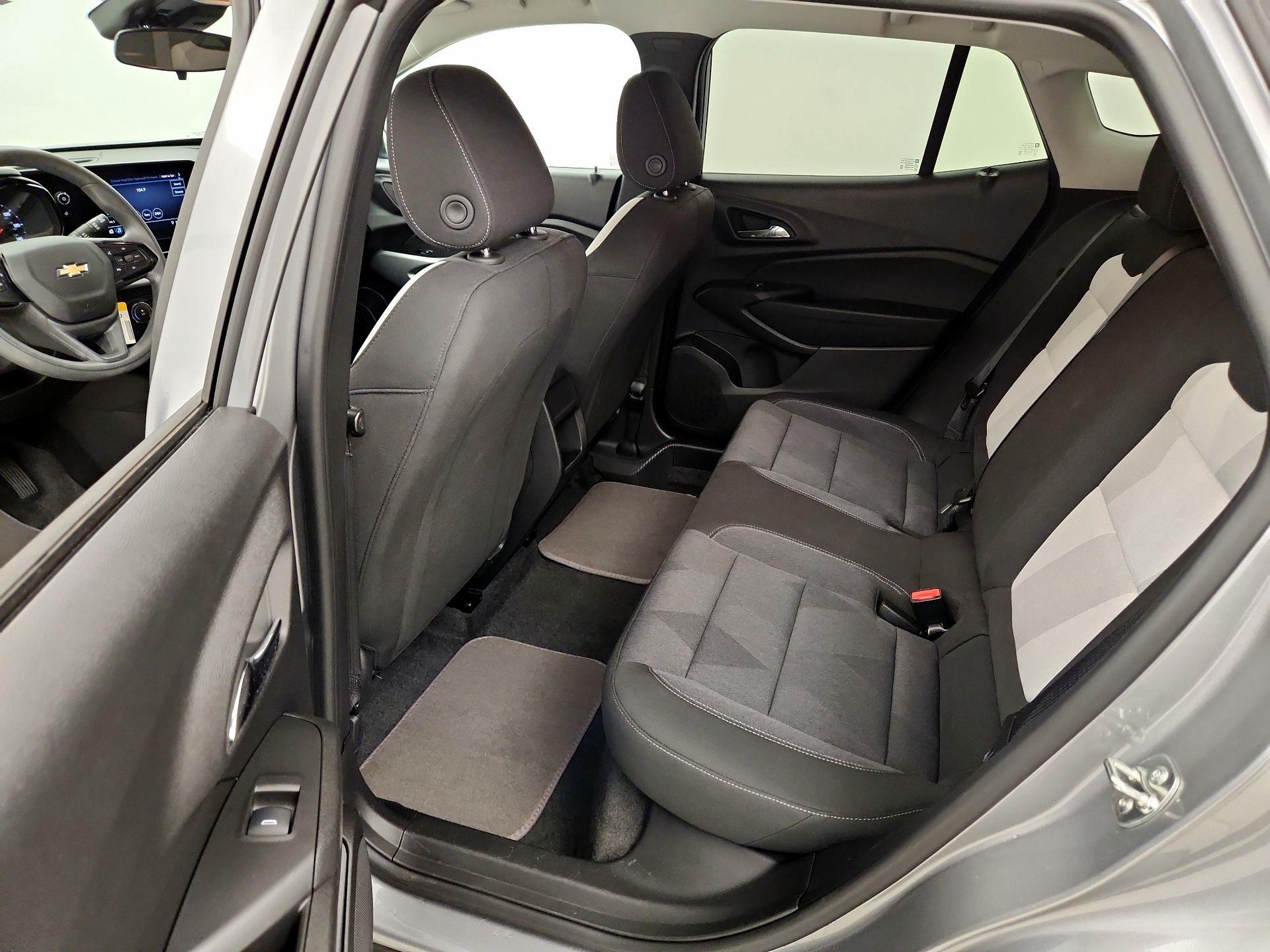 Thumbnail: 2025 Chevrolet Trax - 19