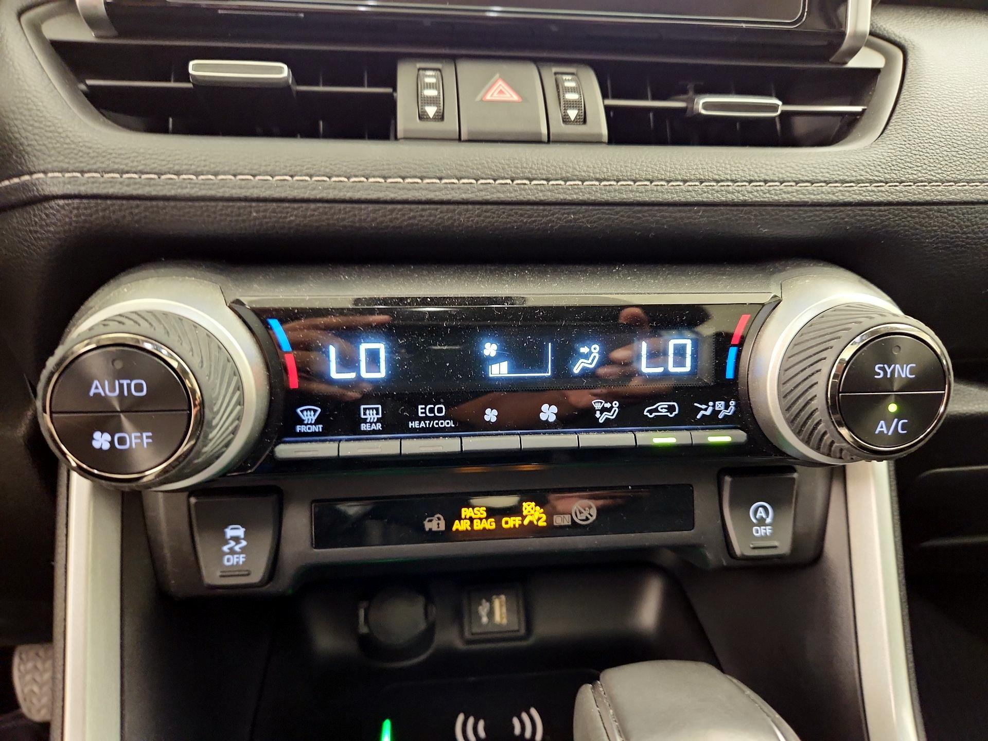 Thumbnail: 2025 Toyota RAV4 - 16