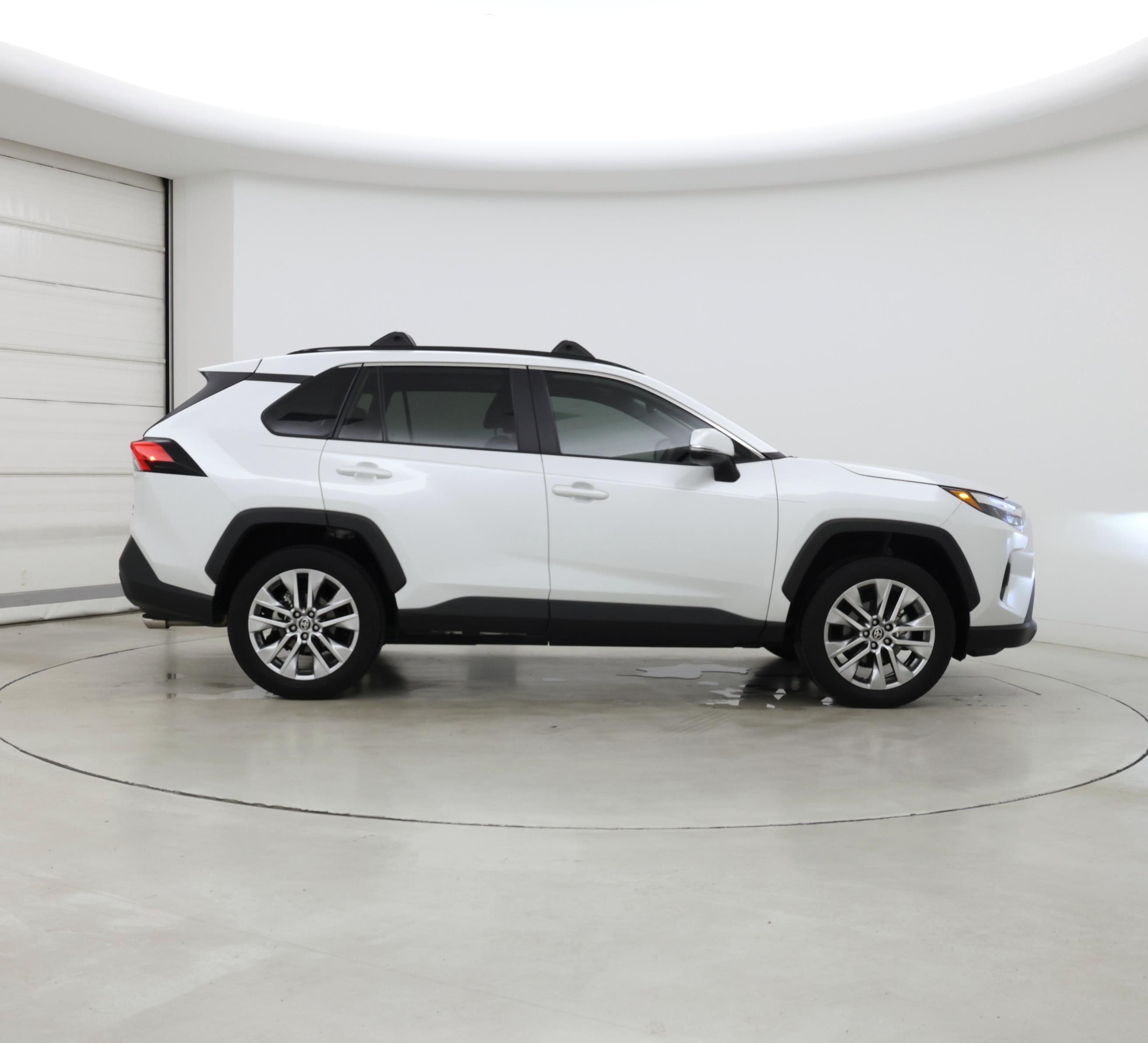 Thumbnail: 2025 Toyota RAV4 - 7