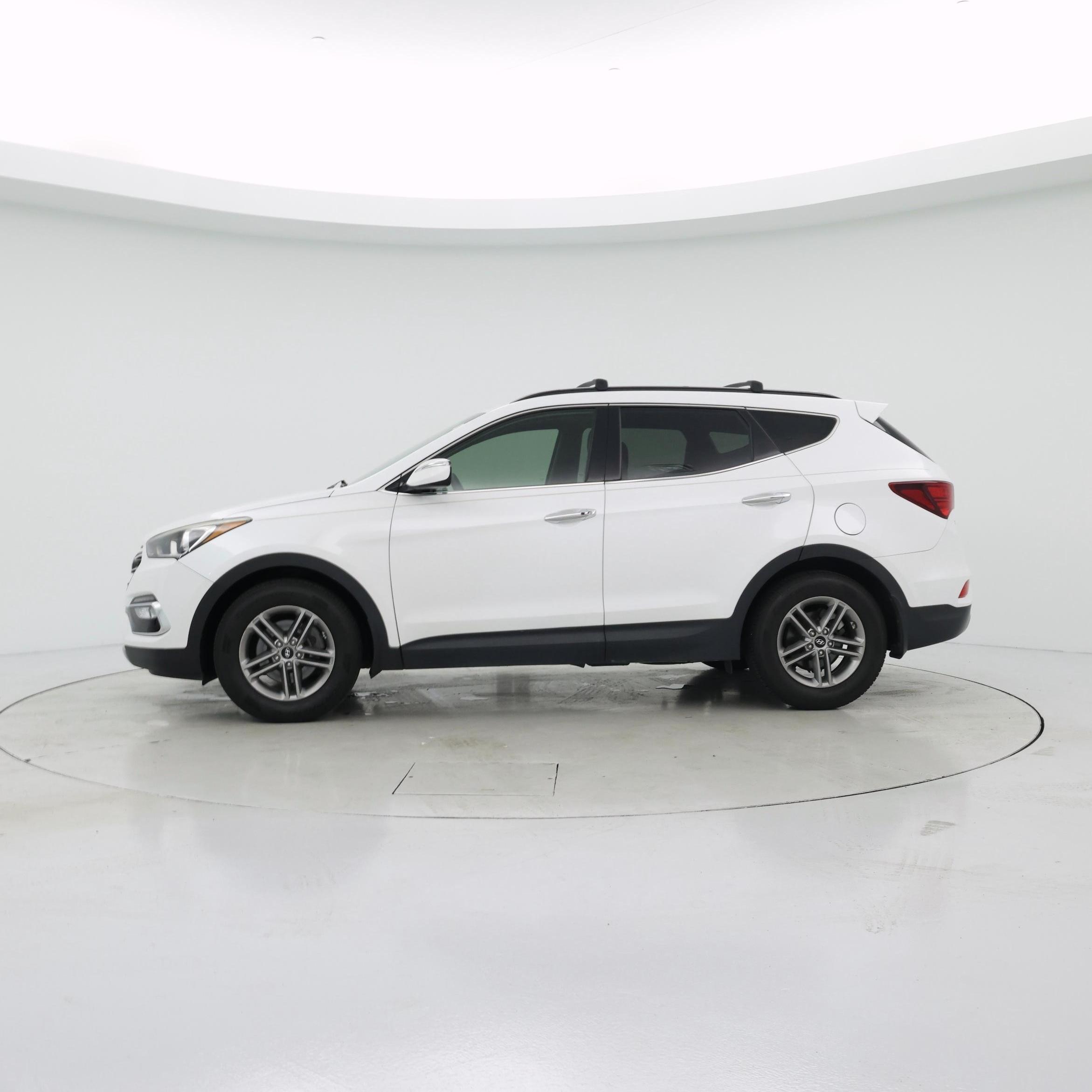 Thumbnail: 2018 Hyundai Santa Fe - 3