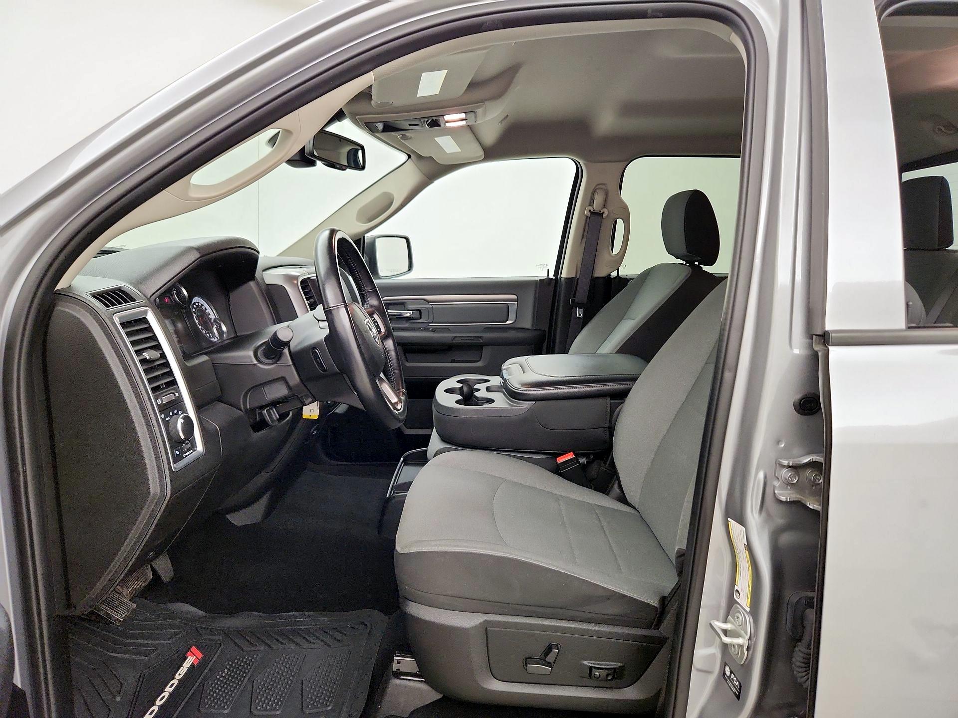 Thumbnail: 2023 RAM 1500 Classic - 11