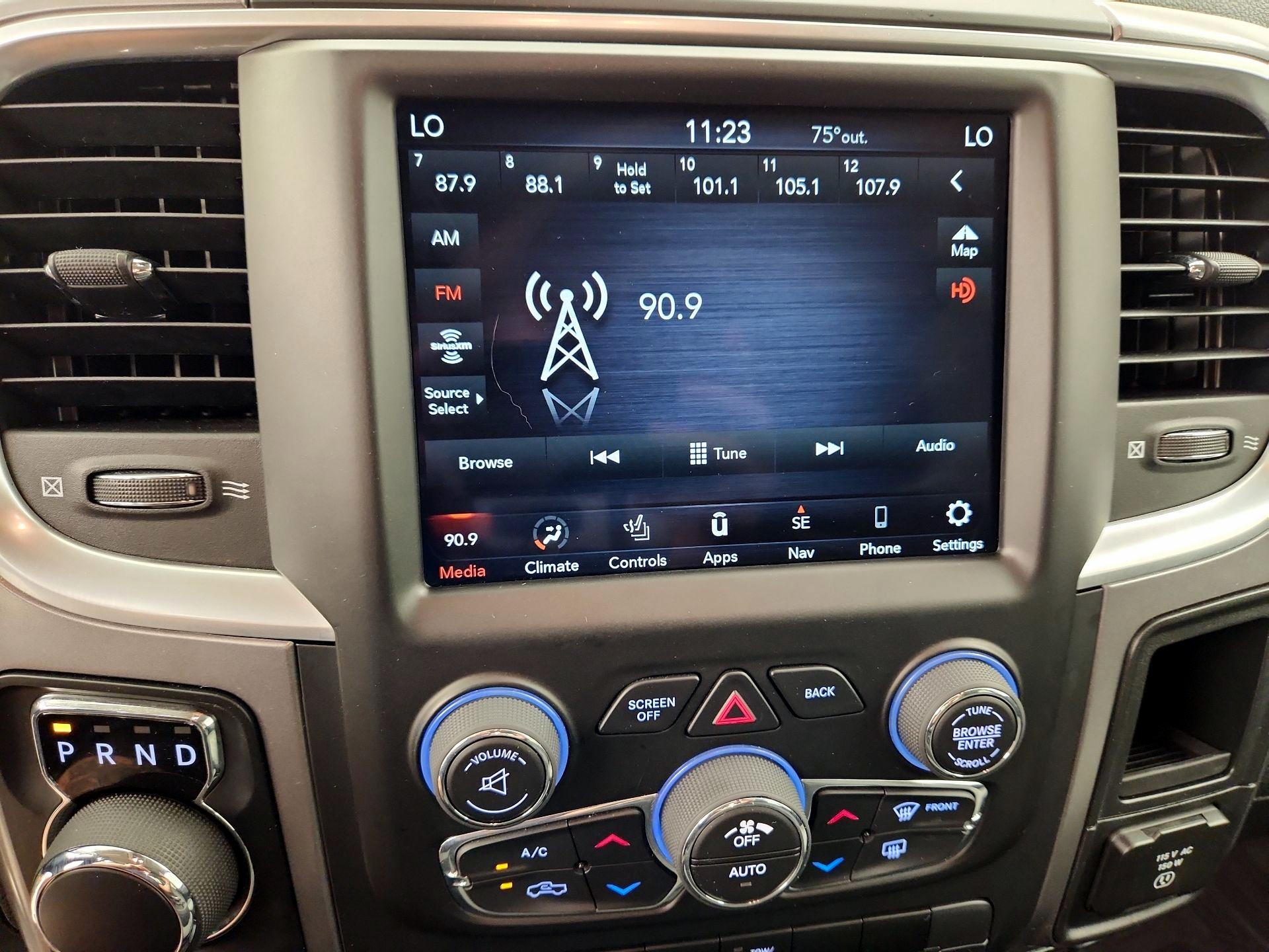 Thumbnail: 2023 RAM 1500 Classic - 16