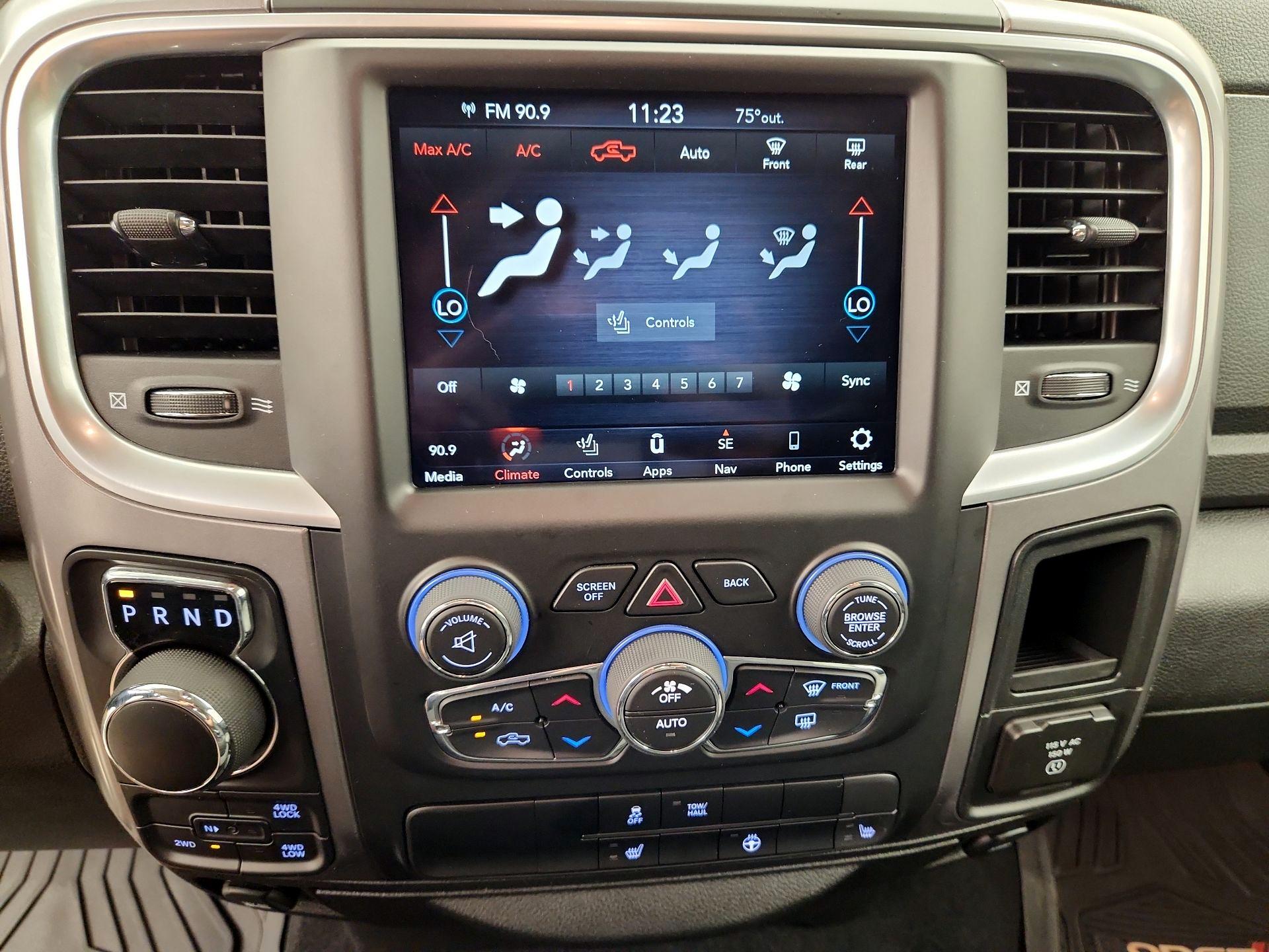Thumbnail: 2023 RAM 1500 Classic - 17