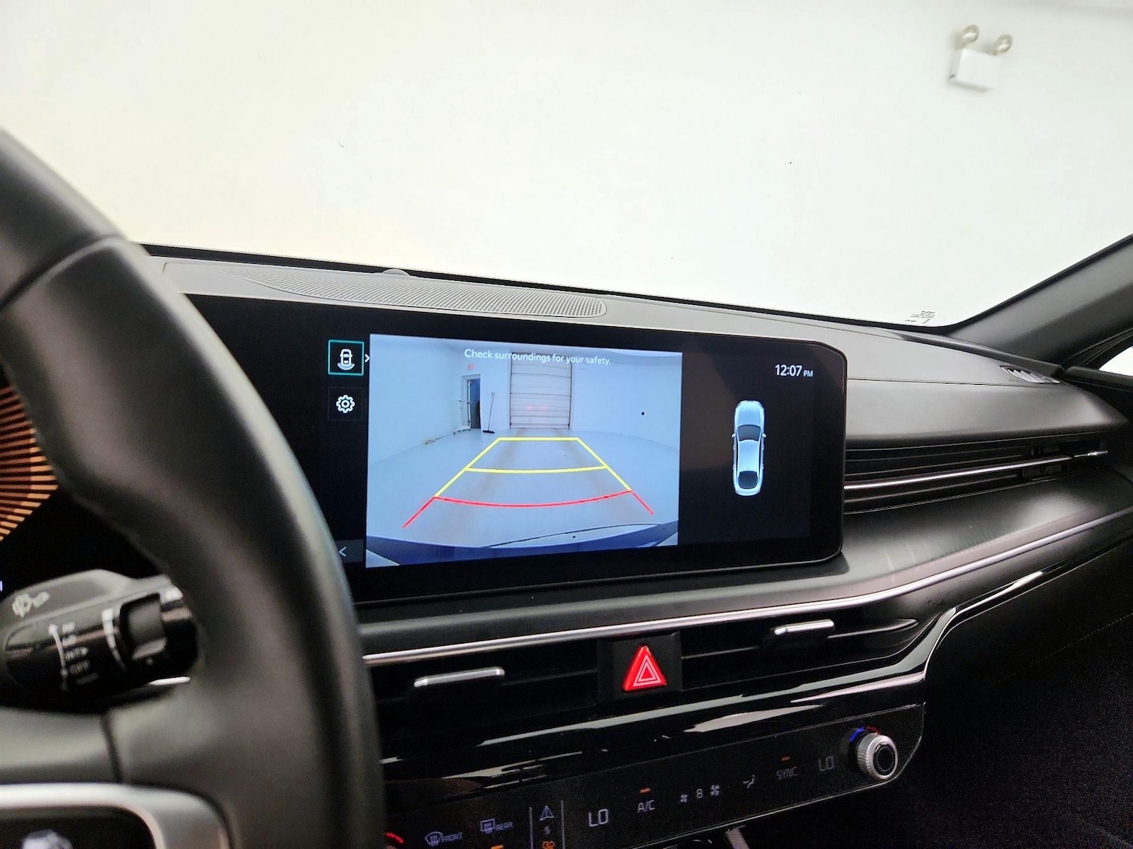 2025 Kia K5 GT-Line - Photo 16