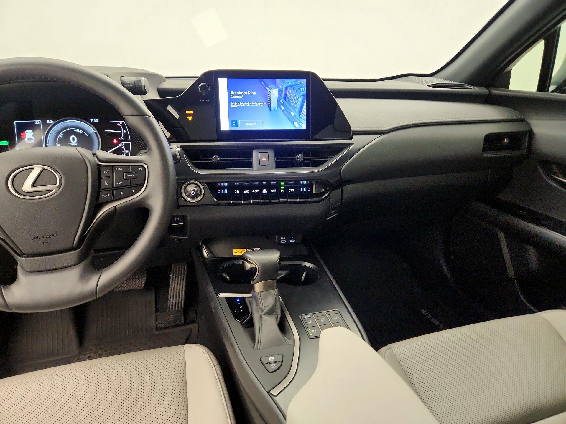 Thumbnail: 2024 Lexus UX - 9