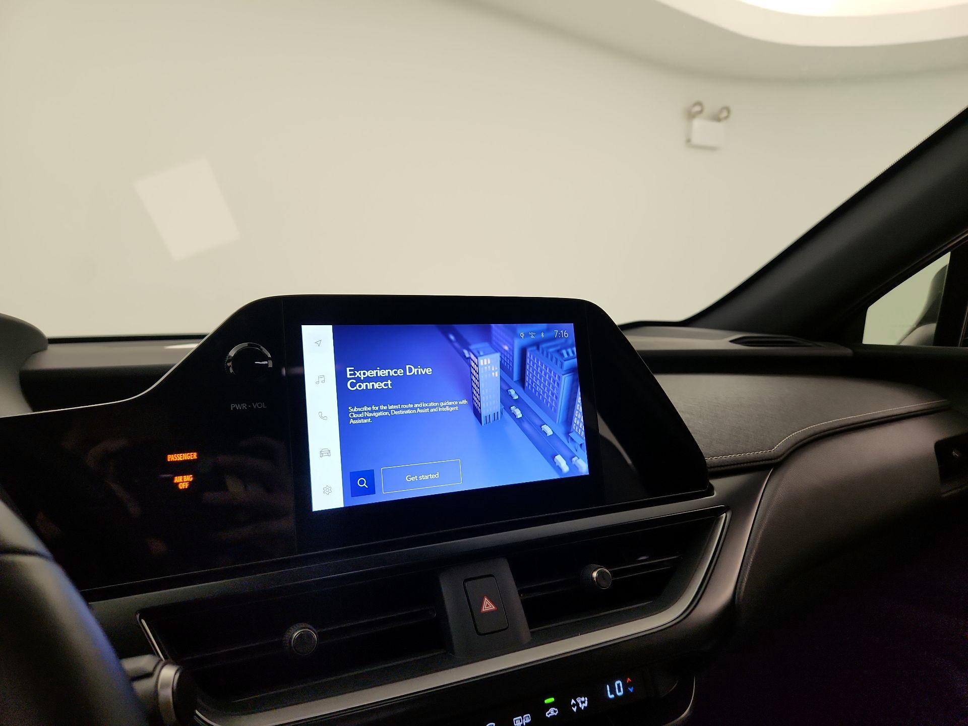 Thumbnail: 2024 Lexus UX - 14