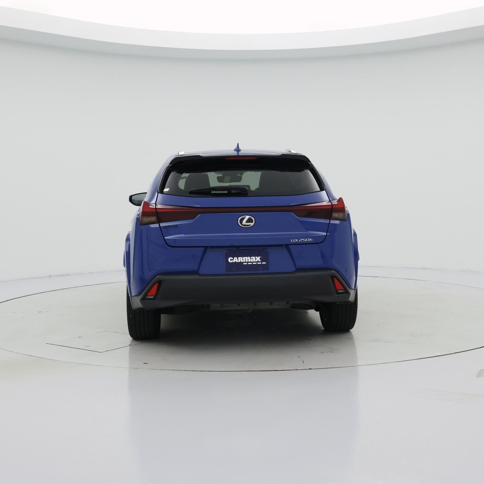 Thumbnail: 2024 Lexus UX - 6