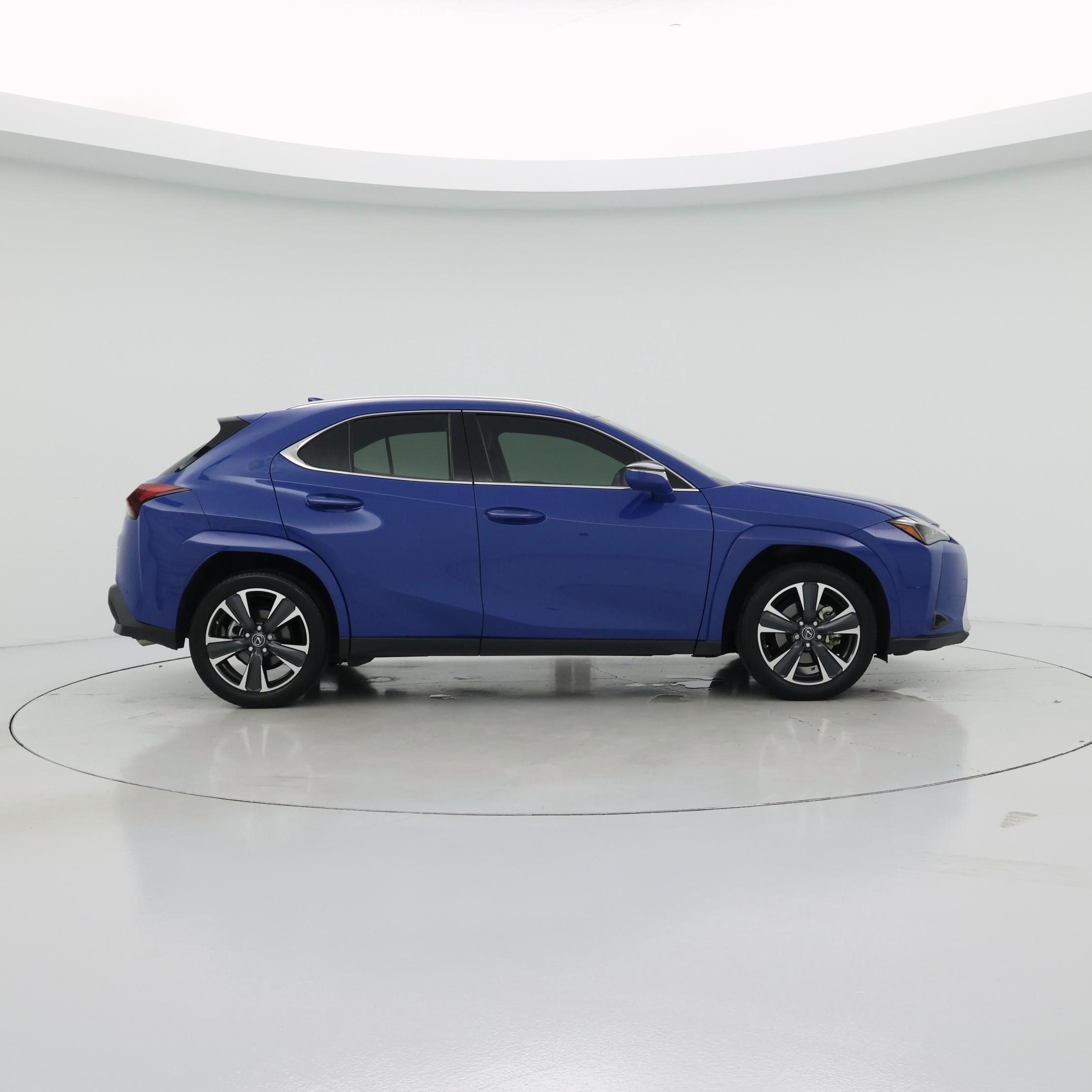 Thumbnail: 2024 Lexus UX - 7