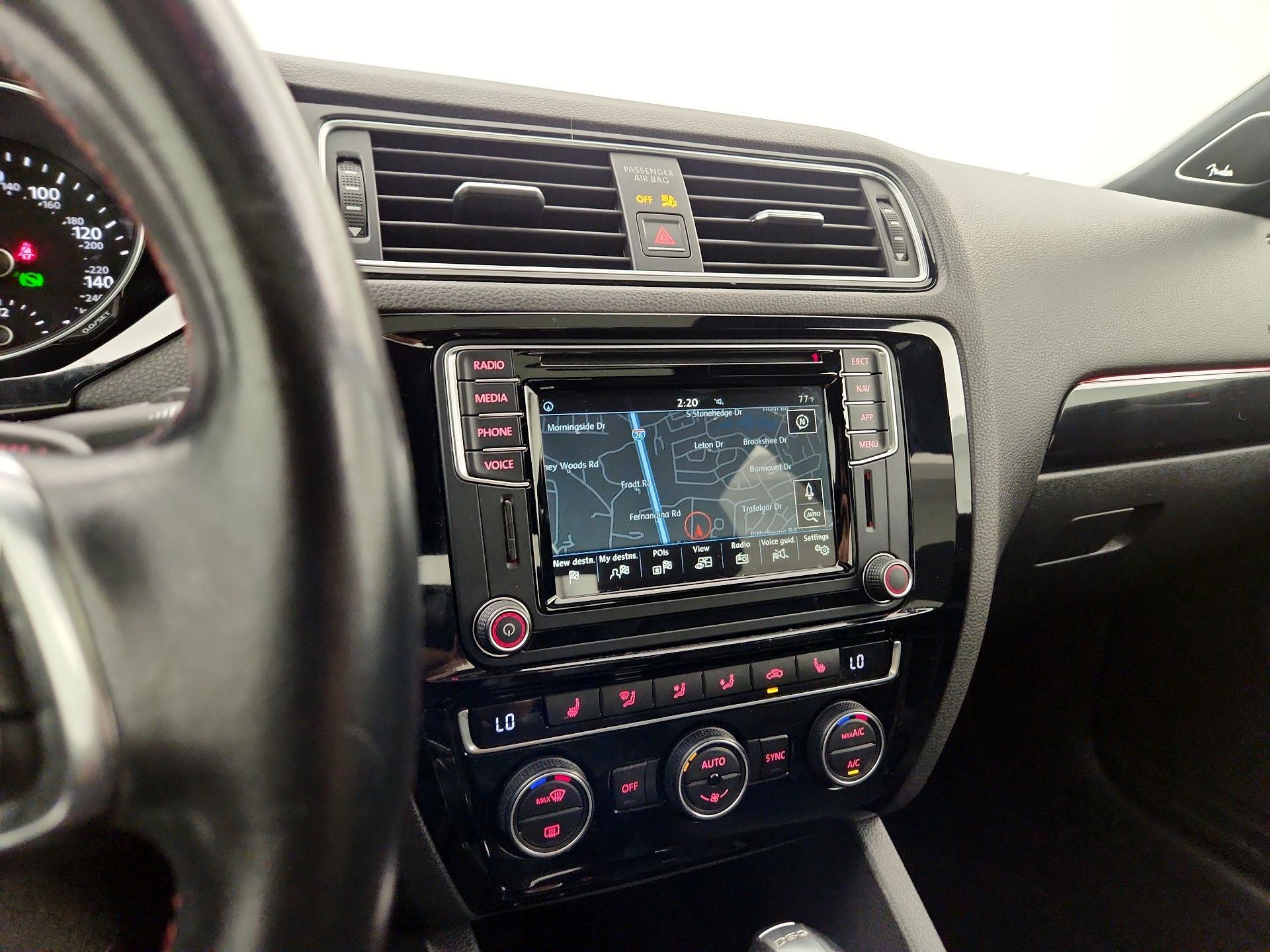 Thumbnail: 2018 Volkswagen Jetta - 14