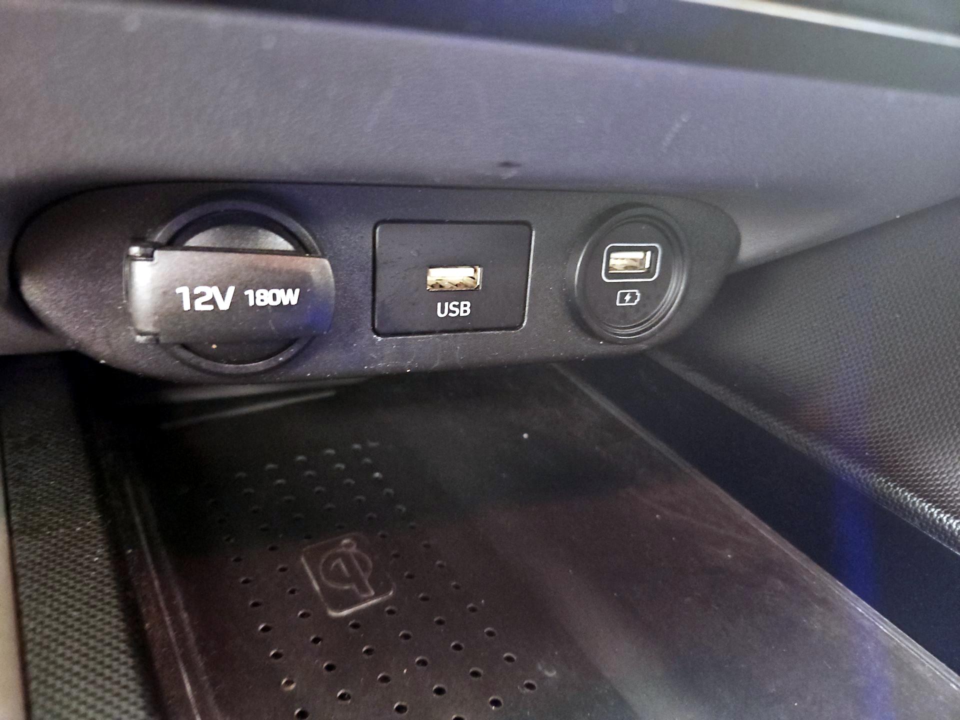 Thumbnail: 2021 Hyundai Elantra - 18