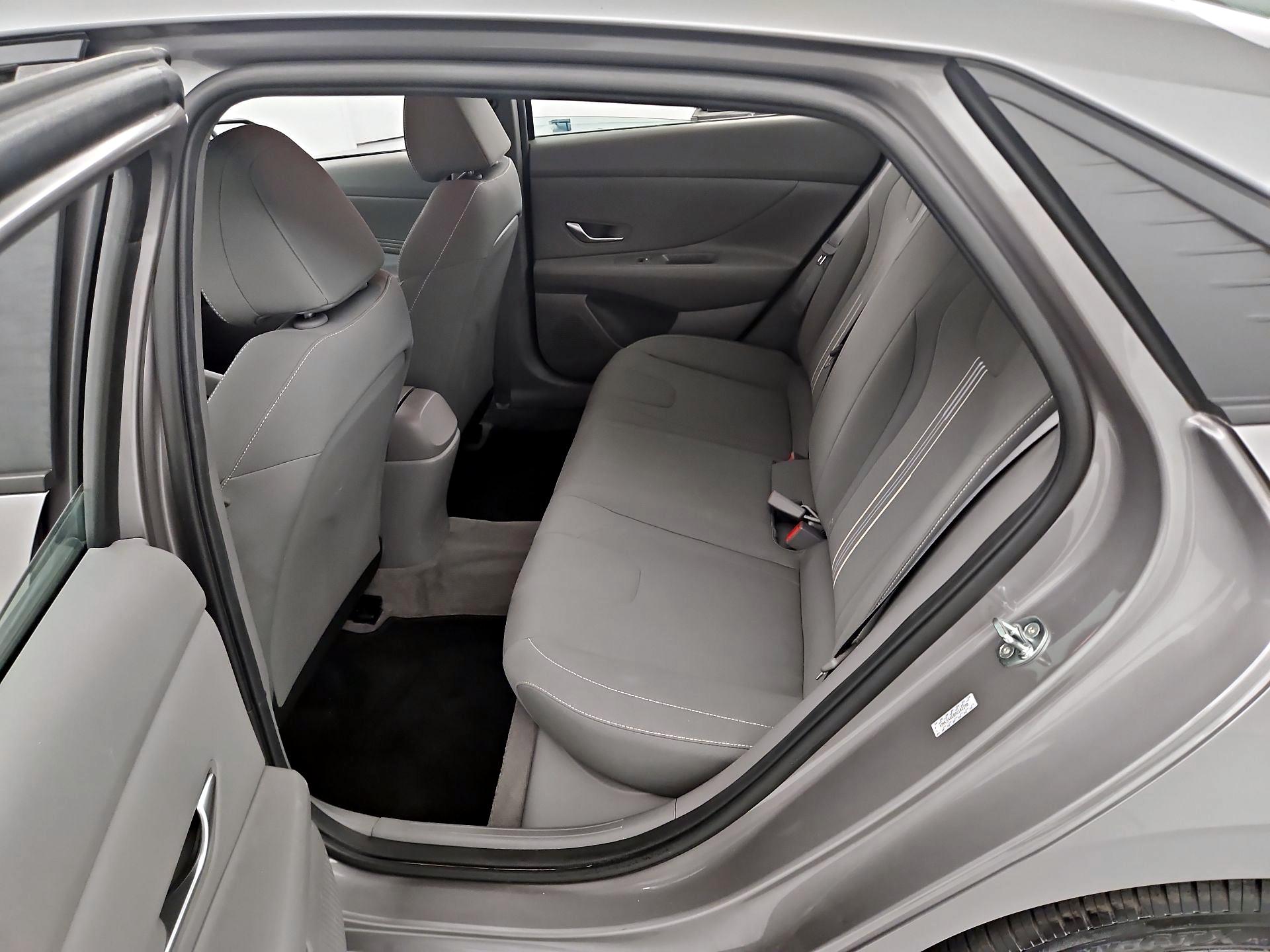Thumbnail: 2021 Hyundai Elantra - 19
