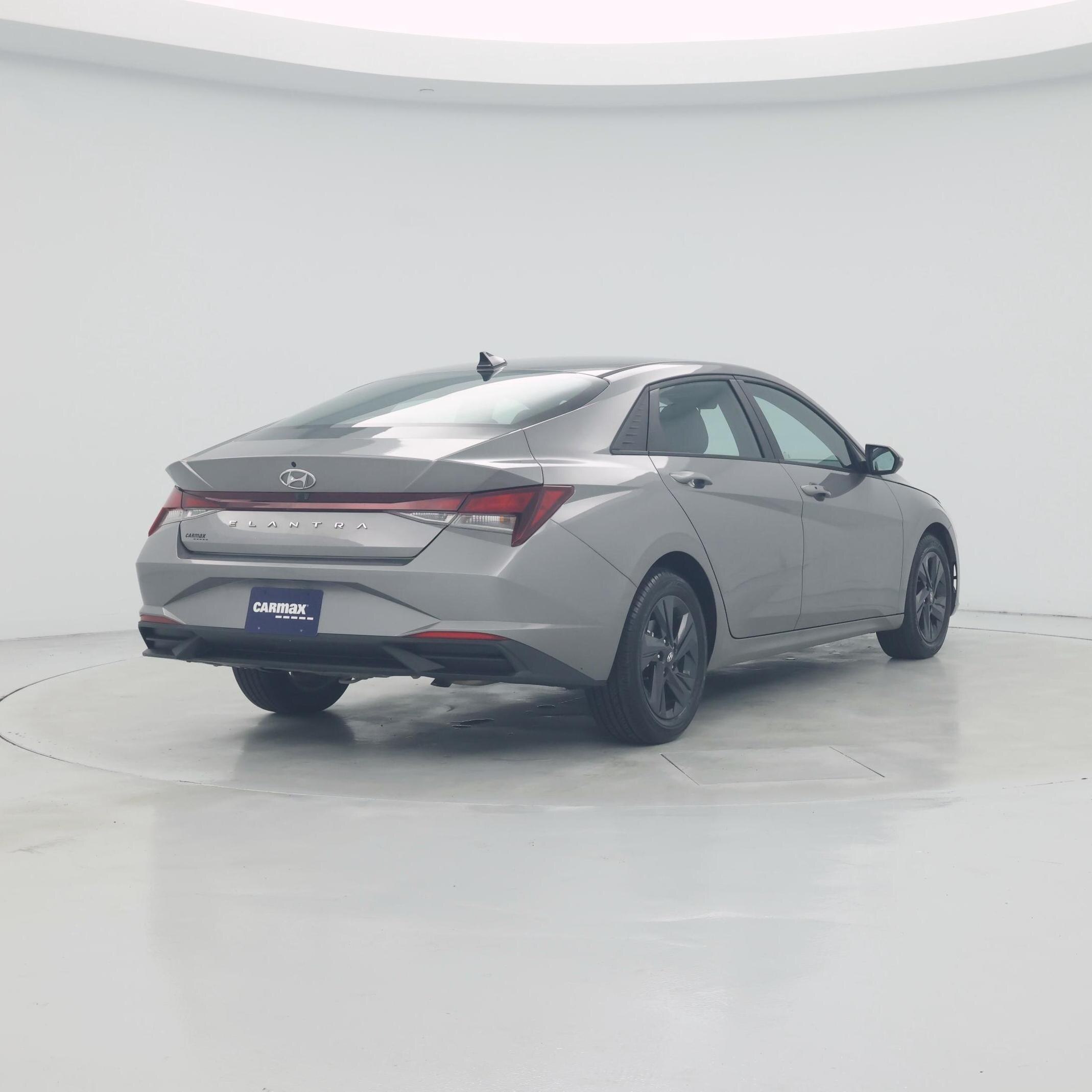 Thumbnail: 2021 Hyundai Elantra - 8