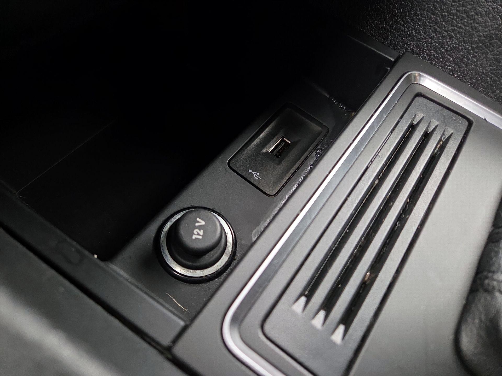 Thumbnail: 2018 Volkswagen Jetta - 18
