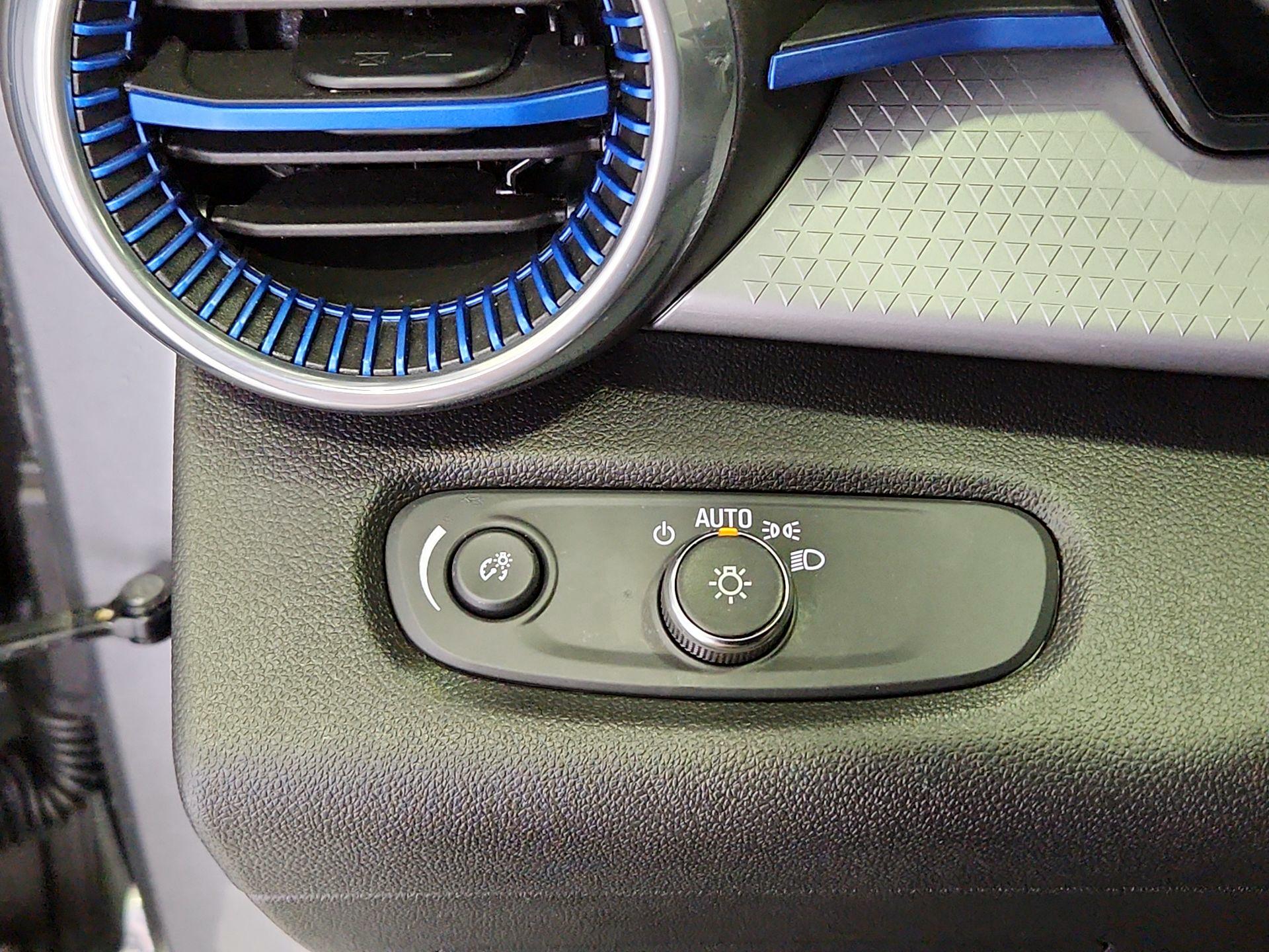 Thumbnail: 2025 Chevrolet Trax - 13