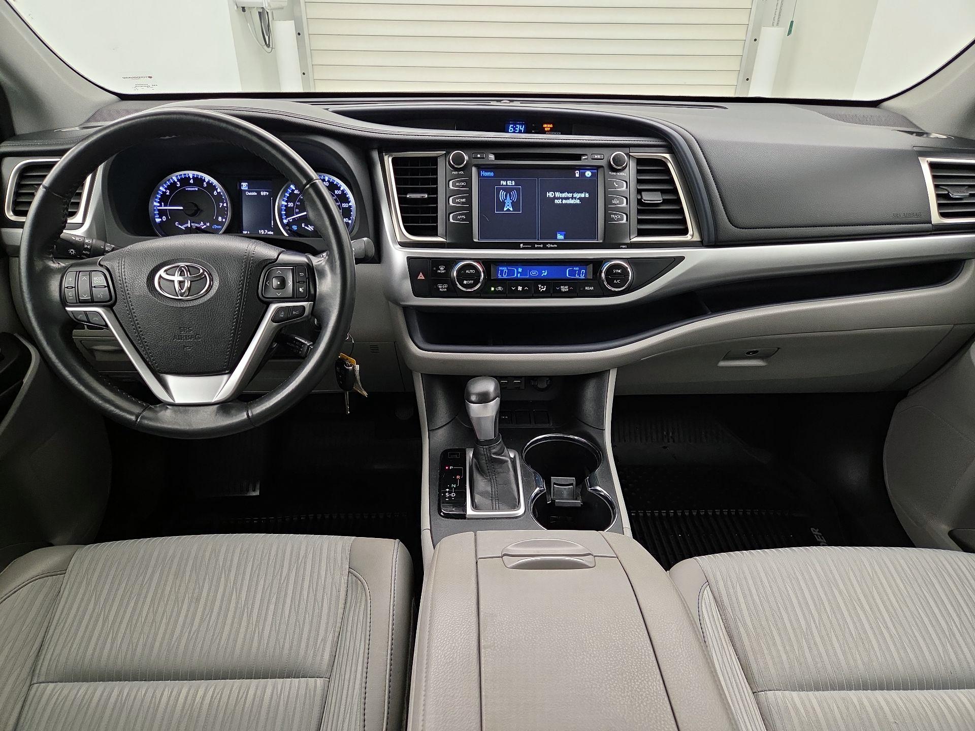 Thumbnail: 2019 Toyota Highlander - 9