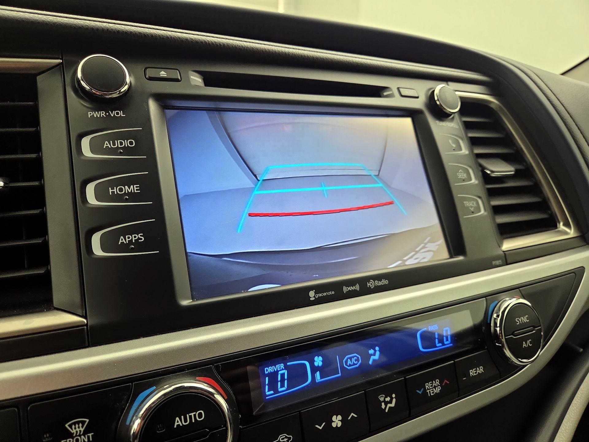 Thumbnail: 2019 Toyota Highlander - 14
